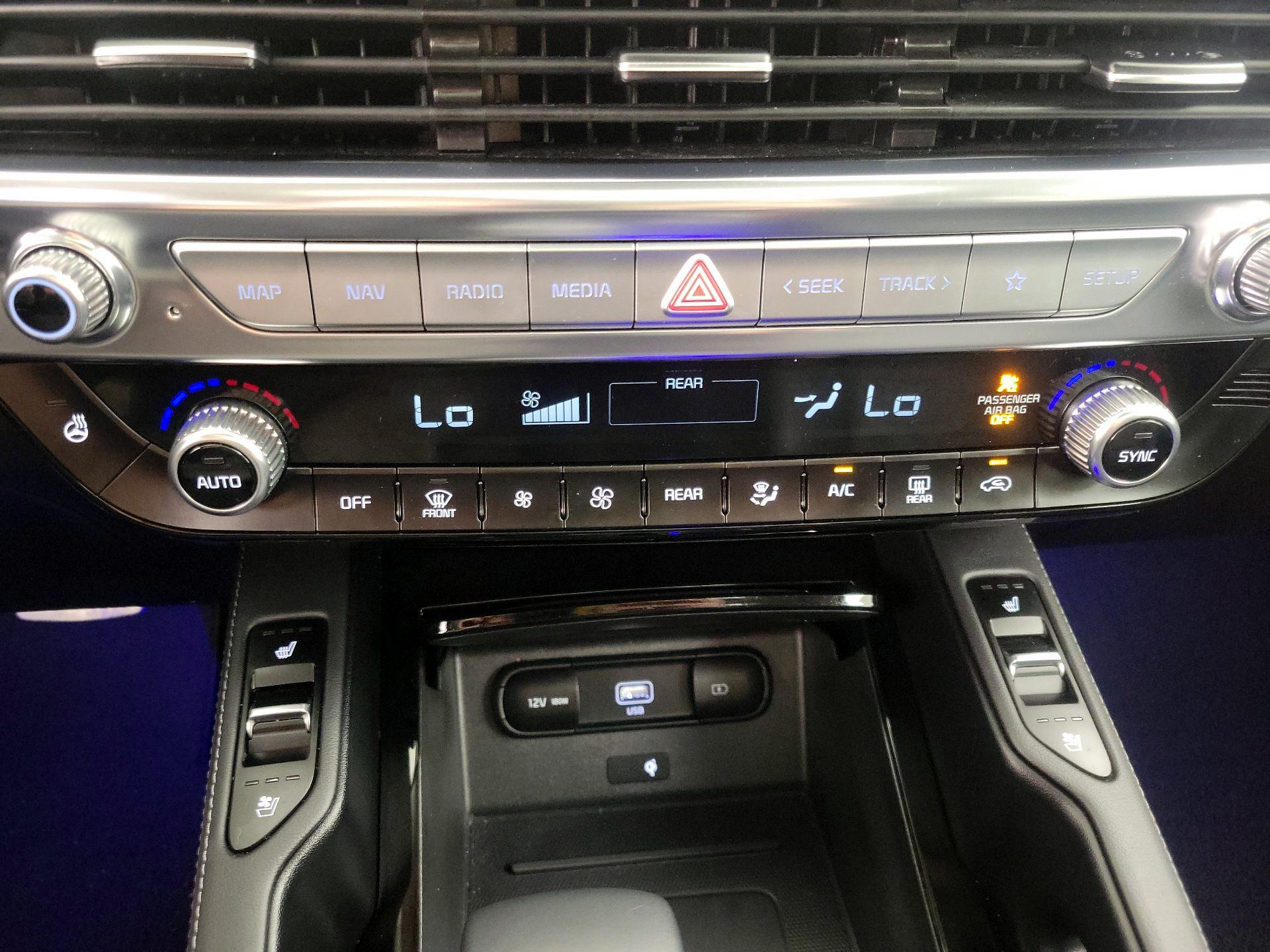 Thumbnail: 2022 Kia Telluride - 17