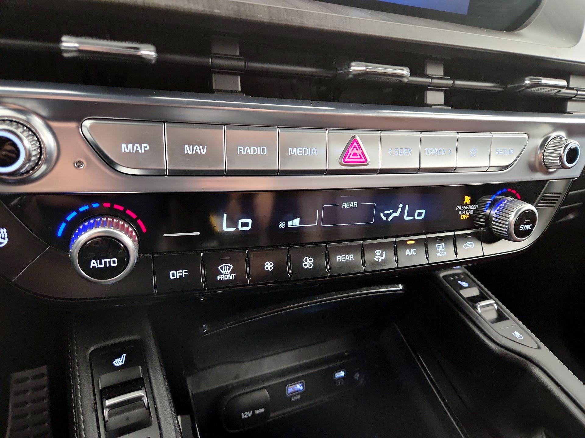 Thumbnail: 2024 Kia Telluride - 17