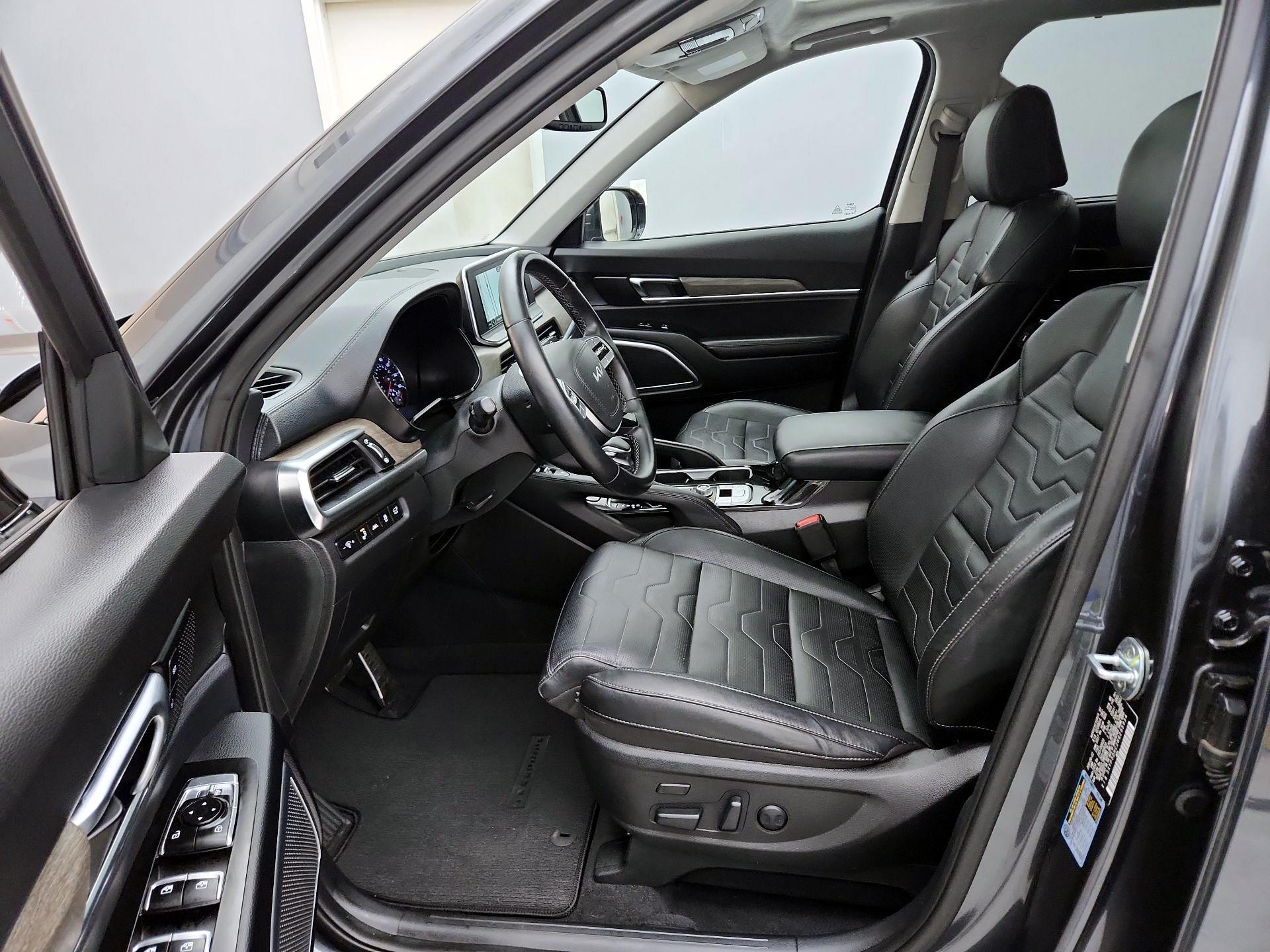 Thumbnail: 2022 Kia Telluride - 11