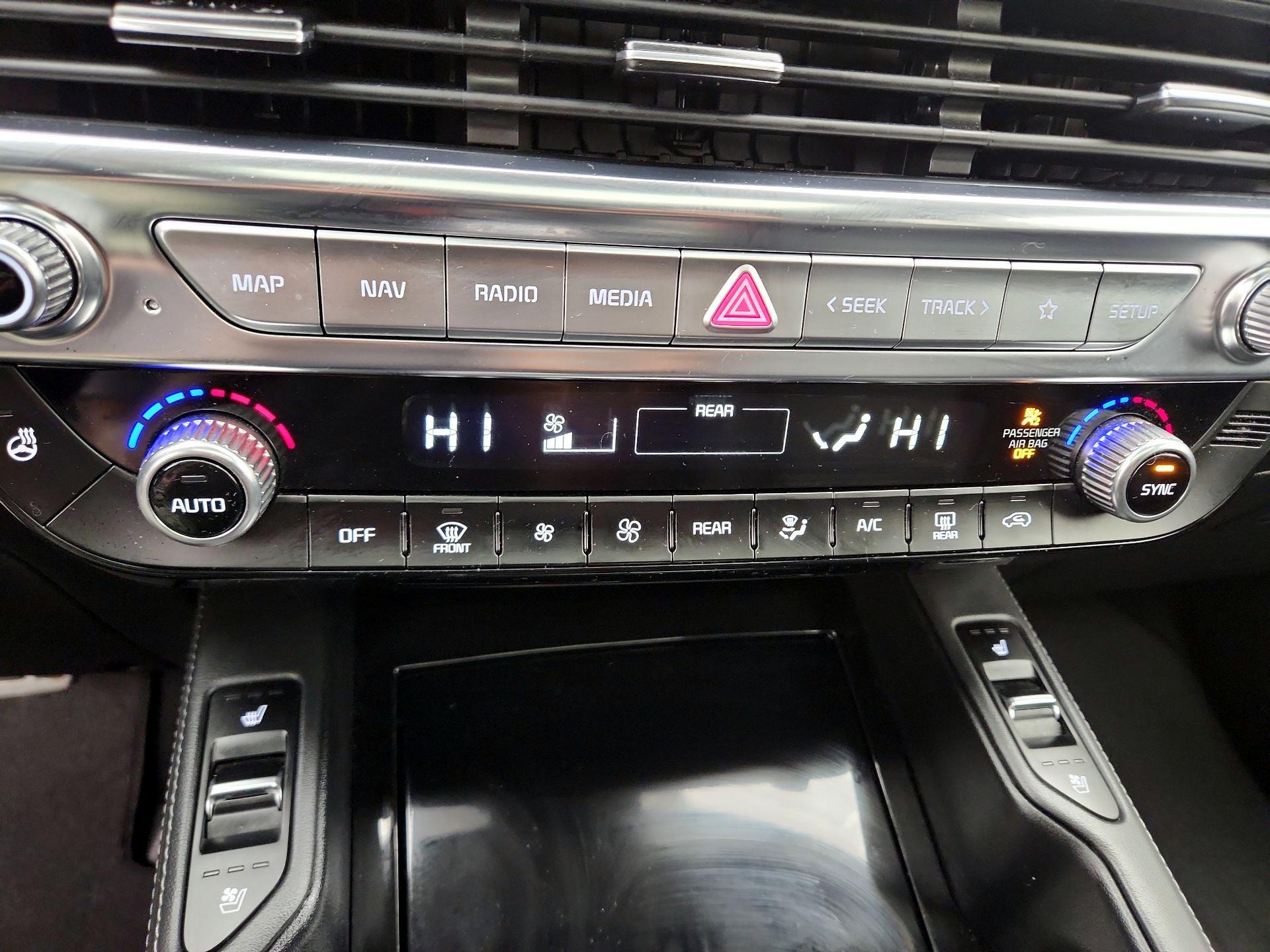 Thumbnail: 2022 Kia Telluride - 17