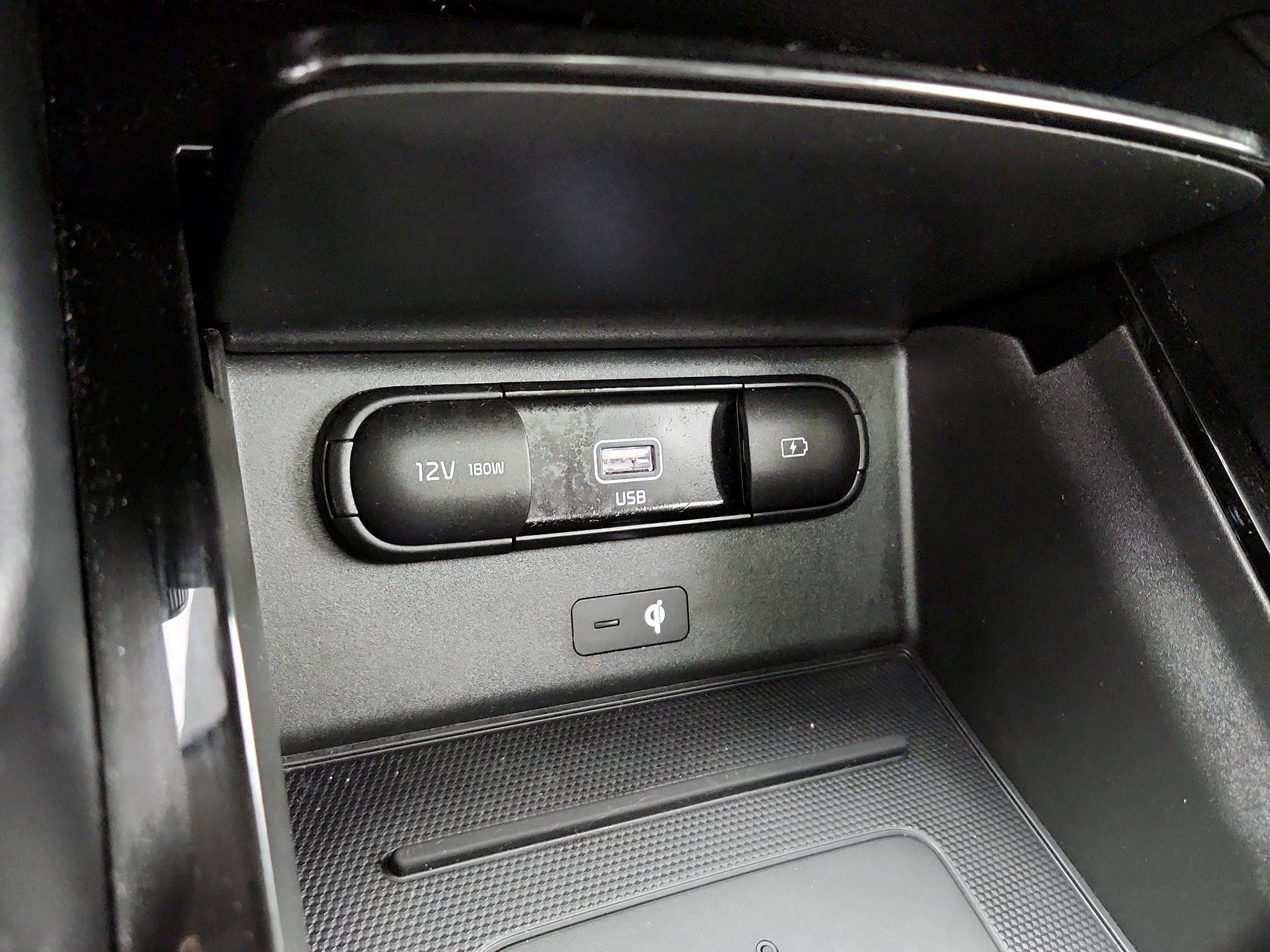 Thumbnail: 2022 Kia Telluride - 19