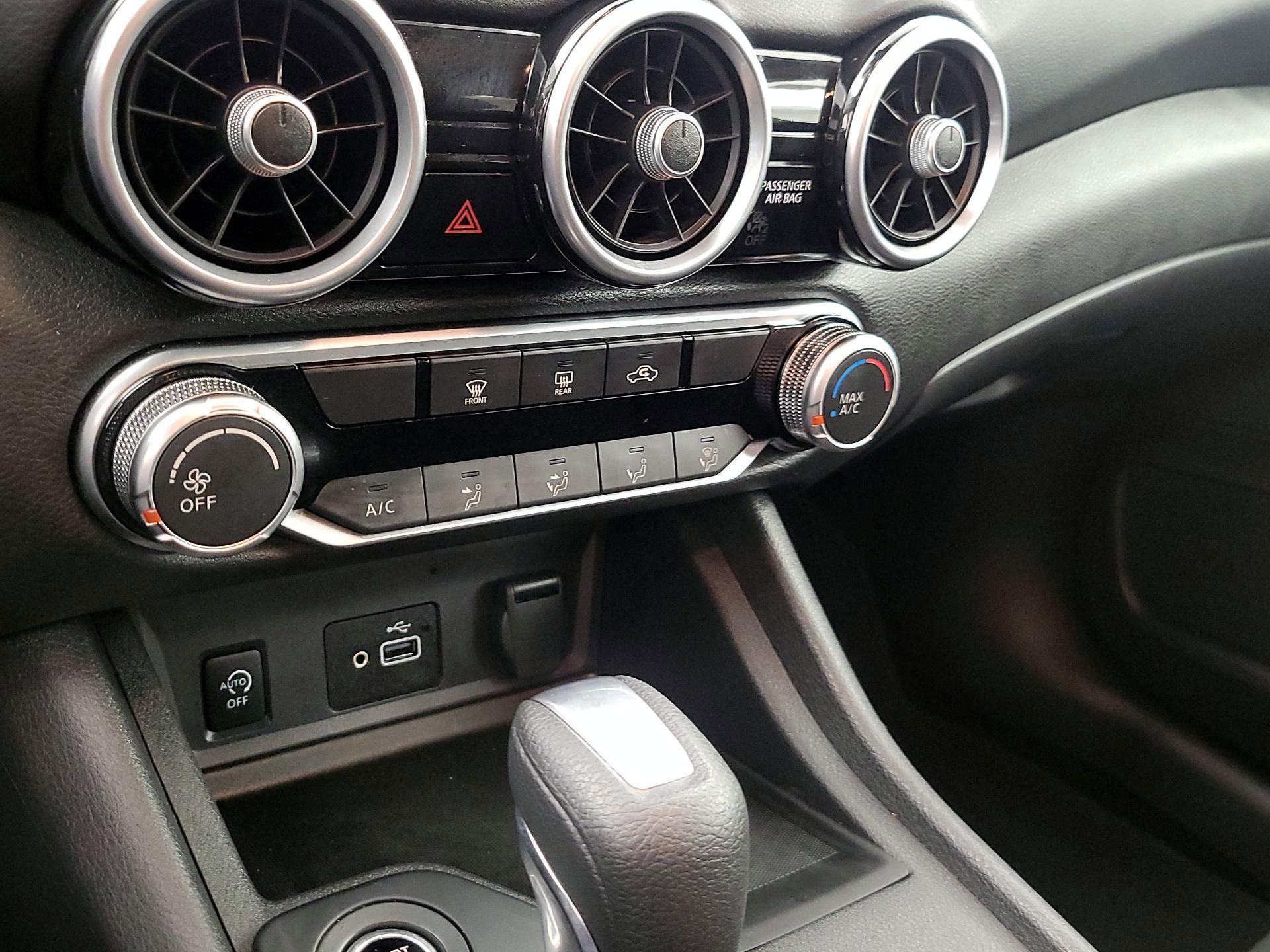 Thumbnail: 2024 Nissan Sentra - 16