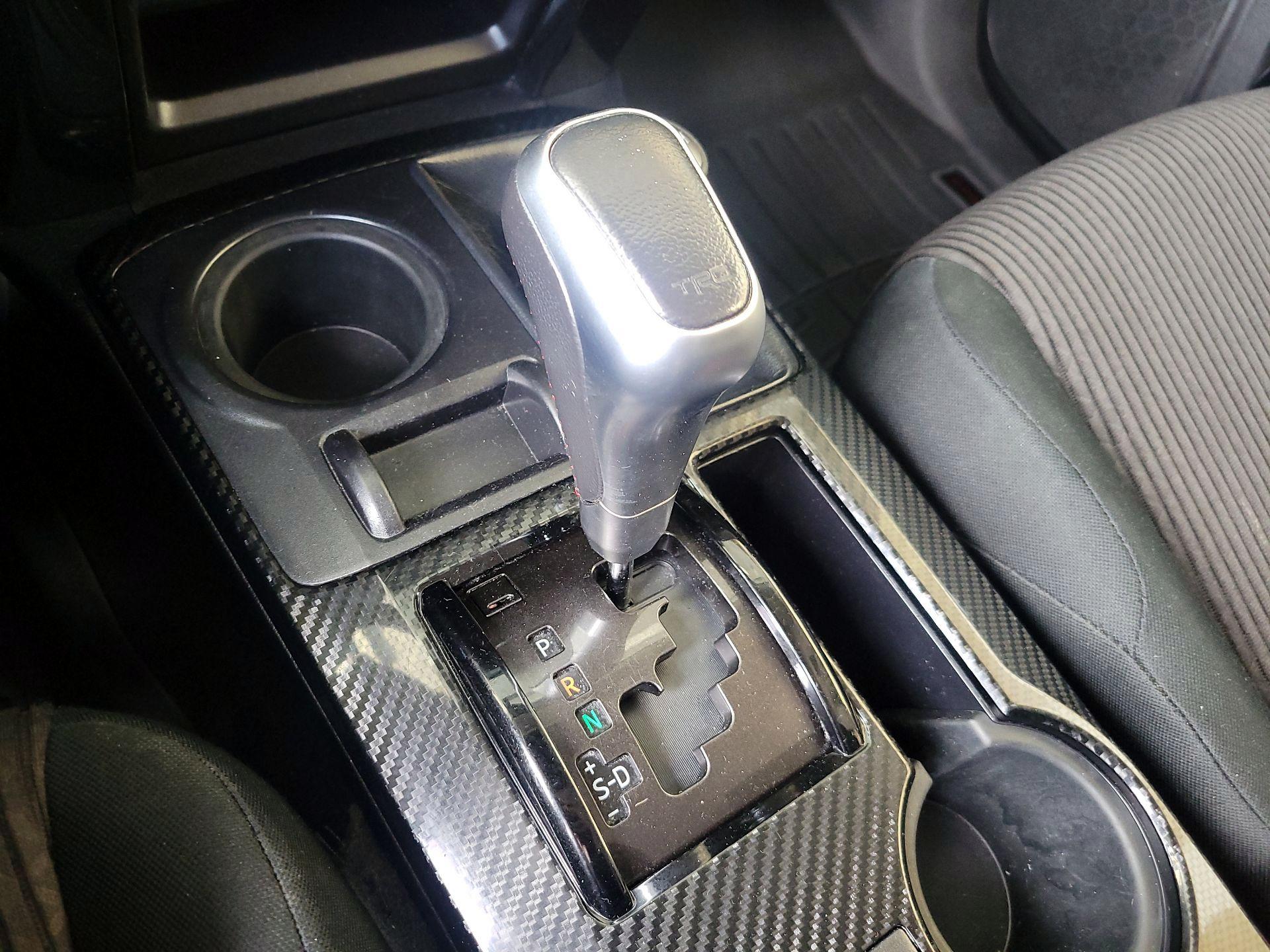 Thumbnail: 2017 Toyota 4Runner - 17