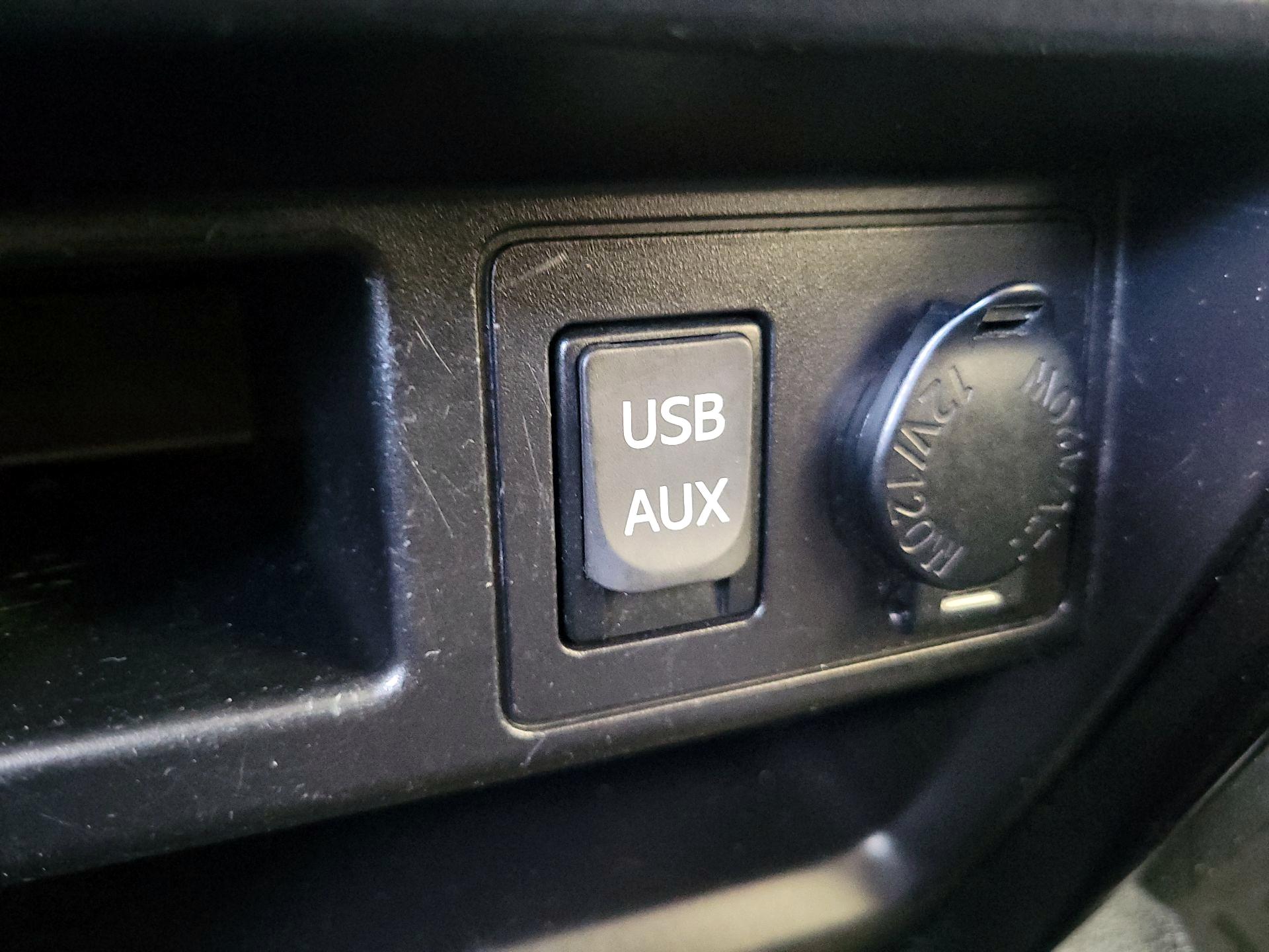 Thumbnail: 2017 Toyota 4Runner - 18