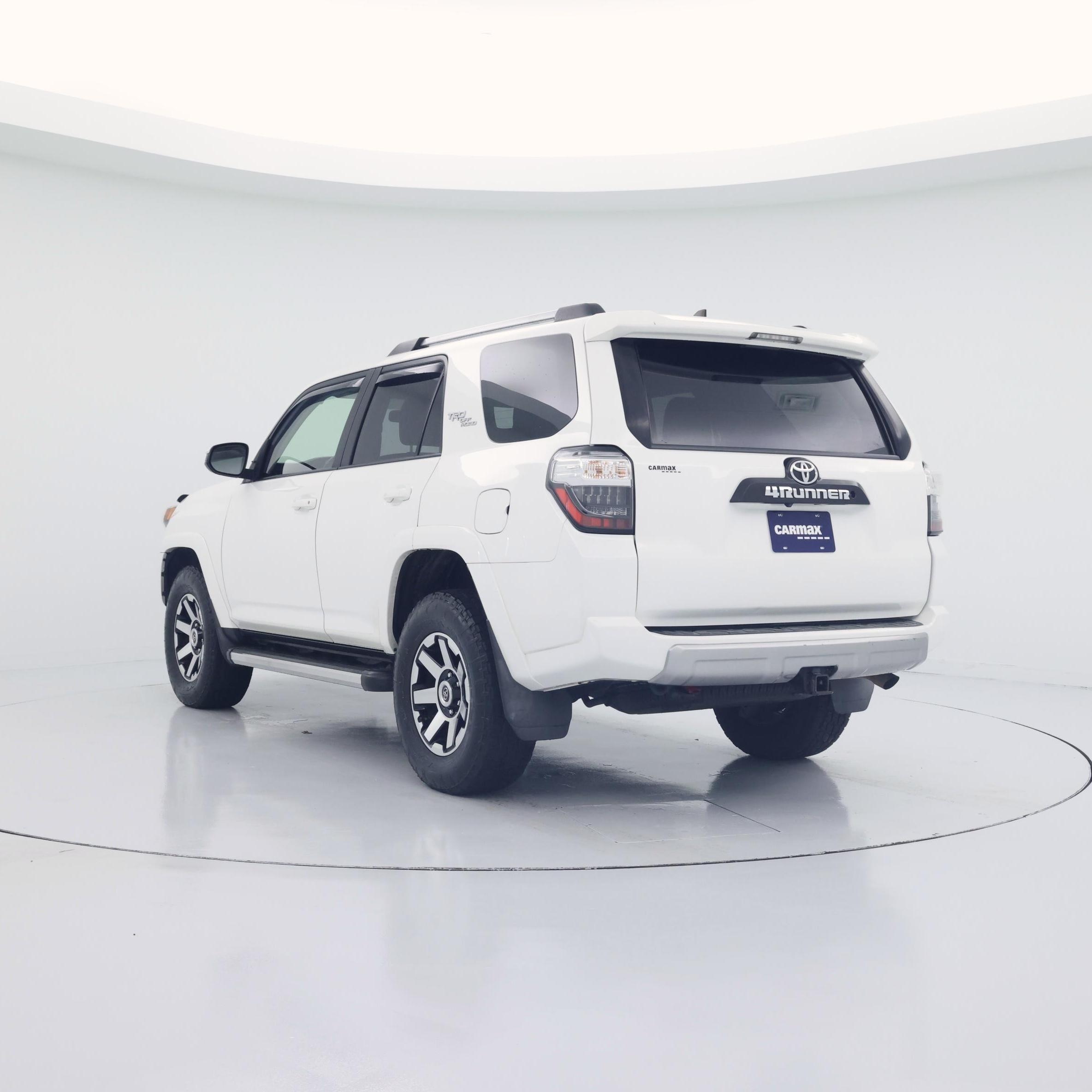 Thumbnail: 2017 Toyota 4Runner - 2