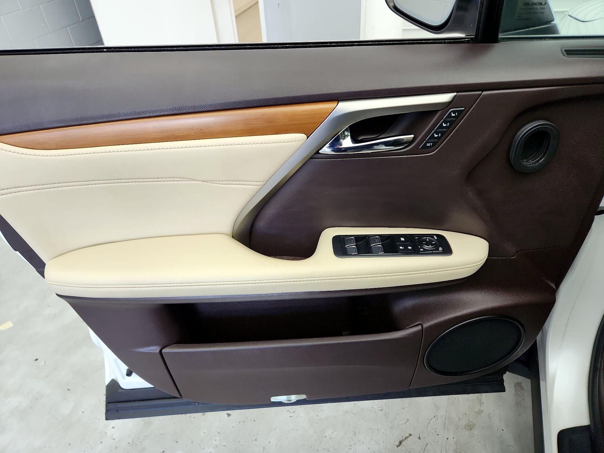 Thumbnail: 2018 Lexus RX - 12