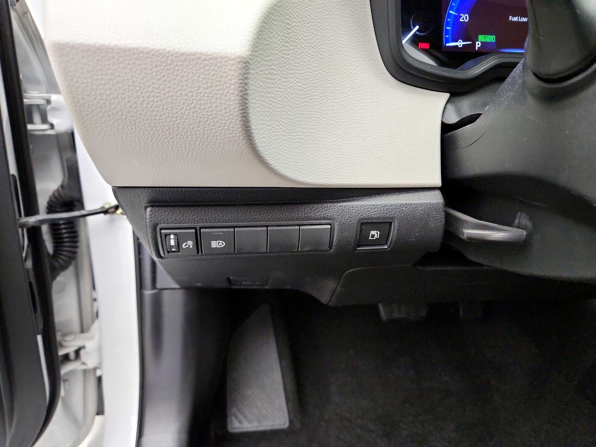 Thumbnail: 2022 Toyota Corolla - 13