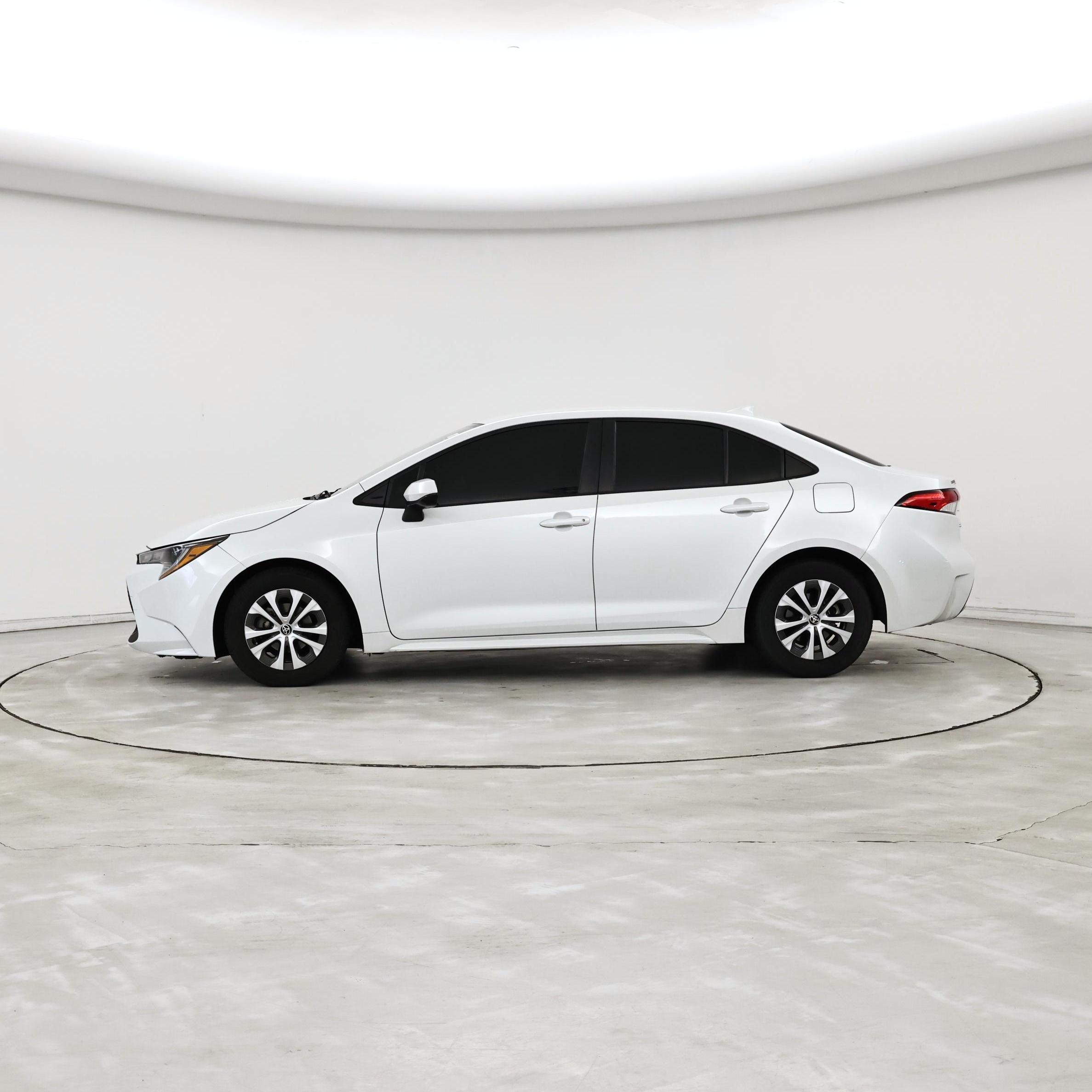 Thumbnail: 2022 Toyota Corolla - 3