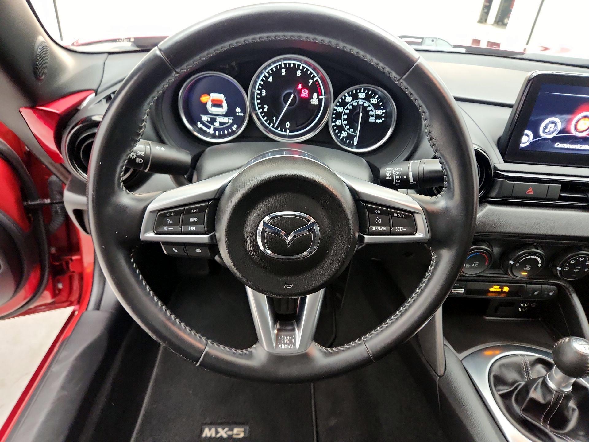 Thumbnail: 2021 Mazda MX-5 Miata - 10