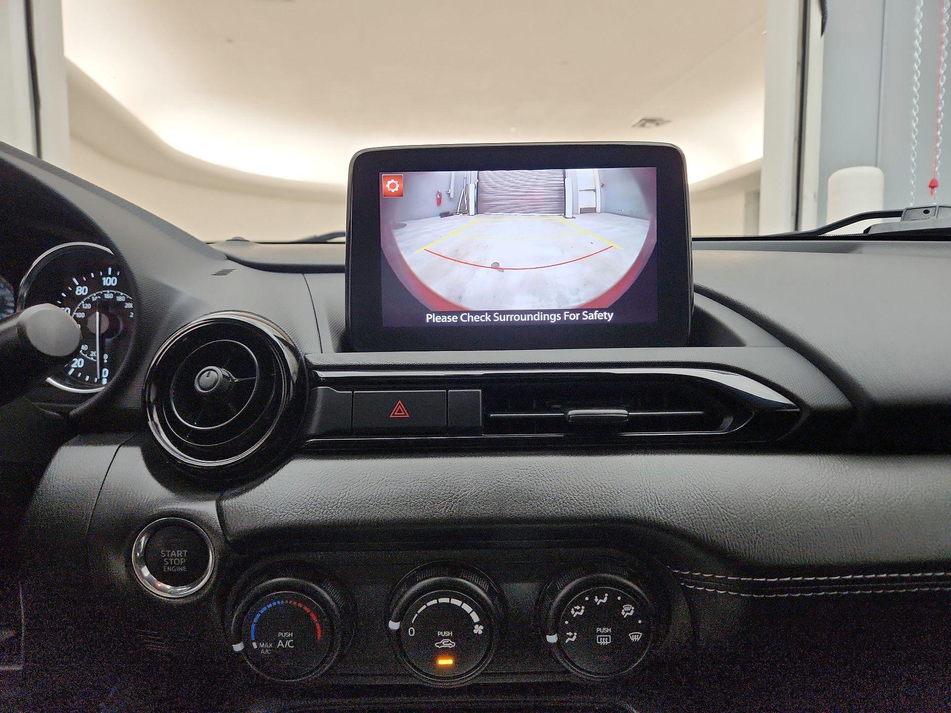 Thumbnail: 2021 Mazda MX-5 Miata - 14