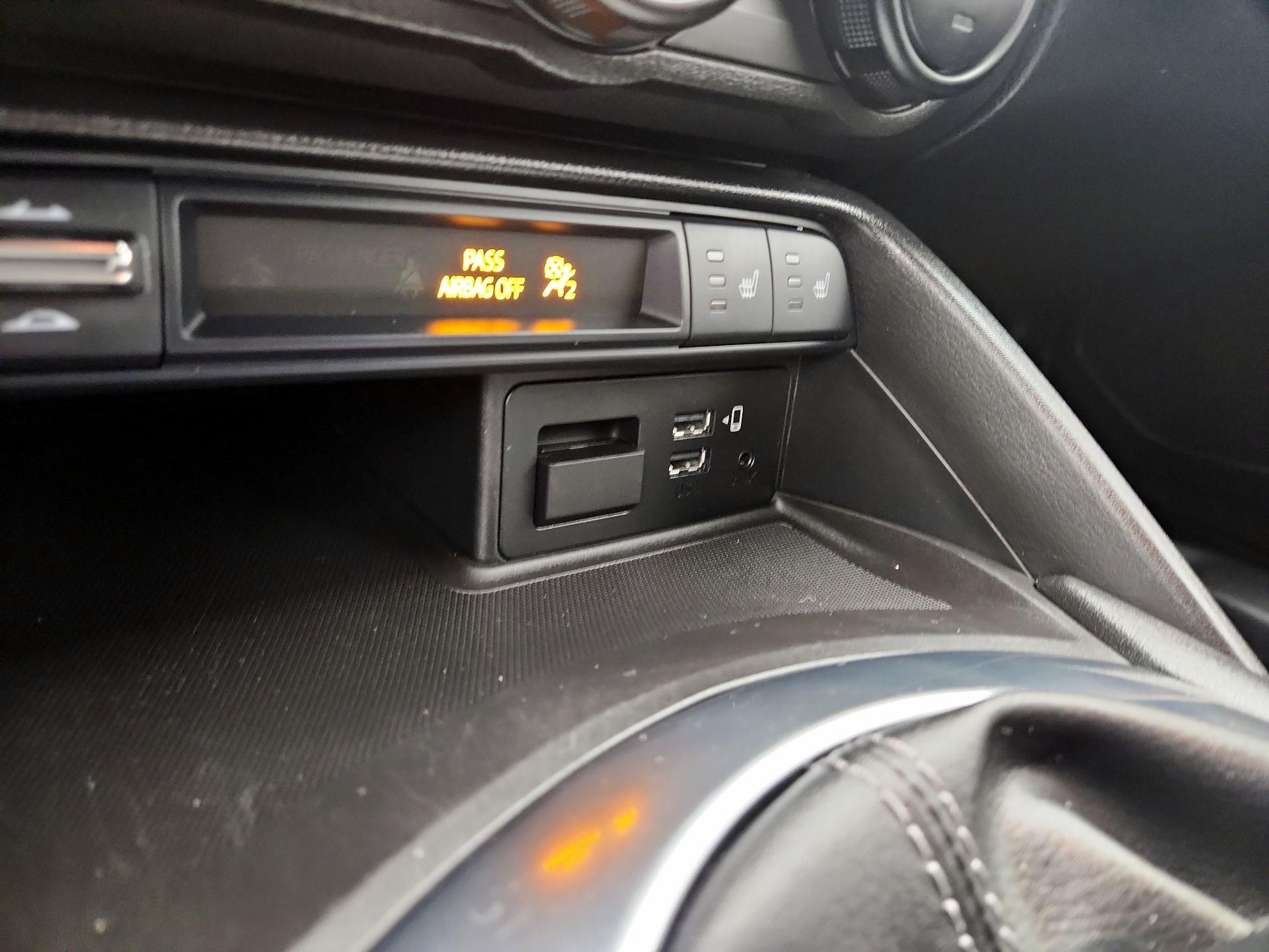 Thumbnail: 2021 Mazda MX-5 Miata - 18