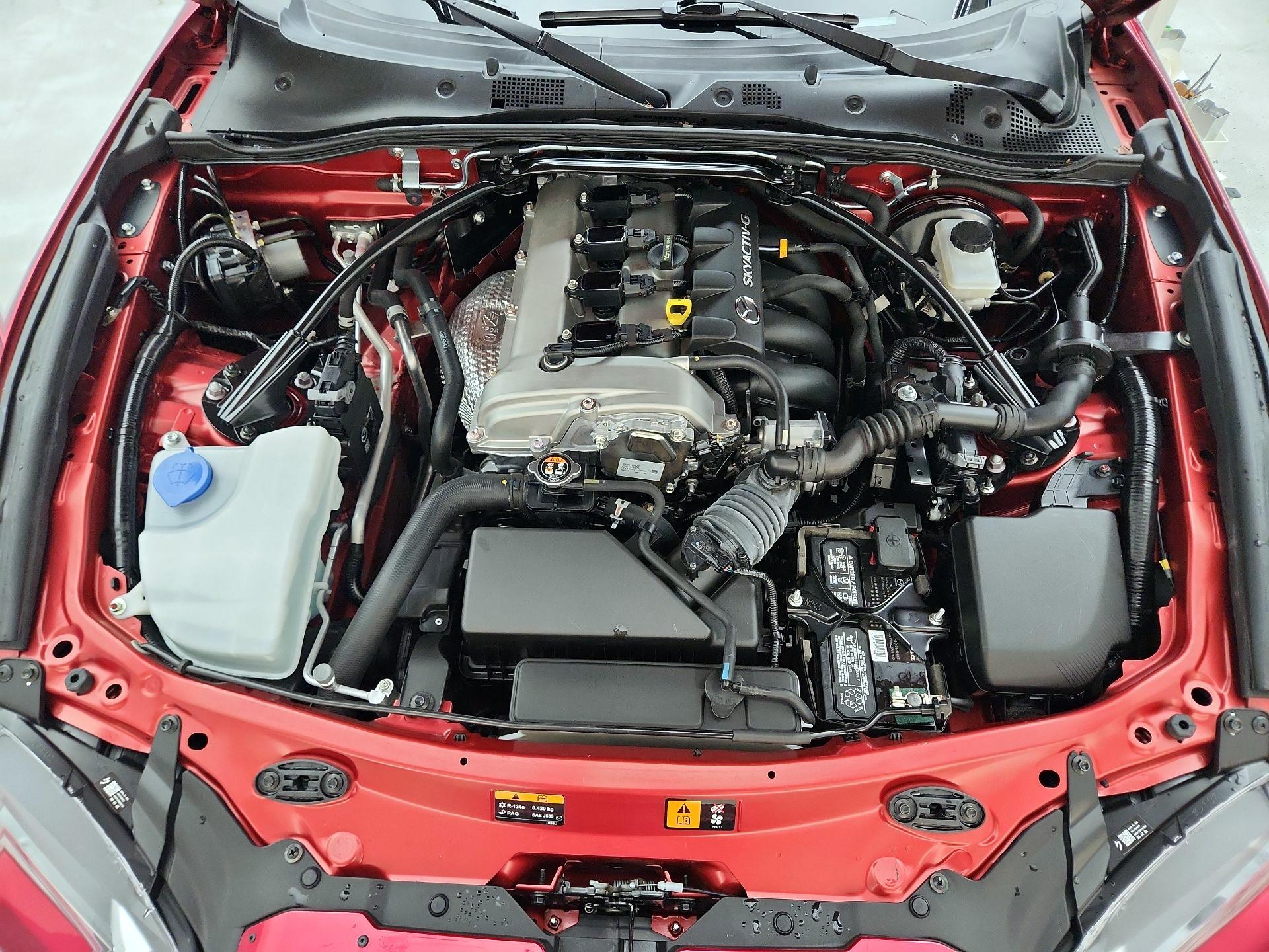 Thumbnail: 2021 Mazda MX-5 Miata - 20