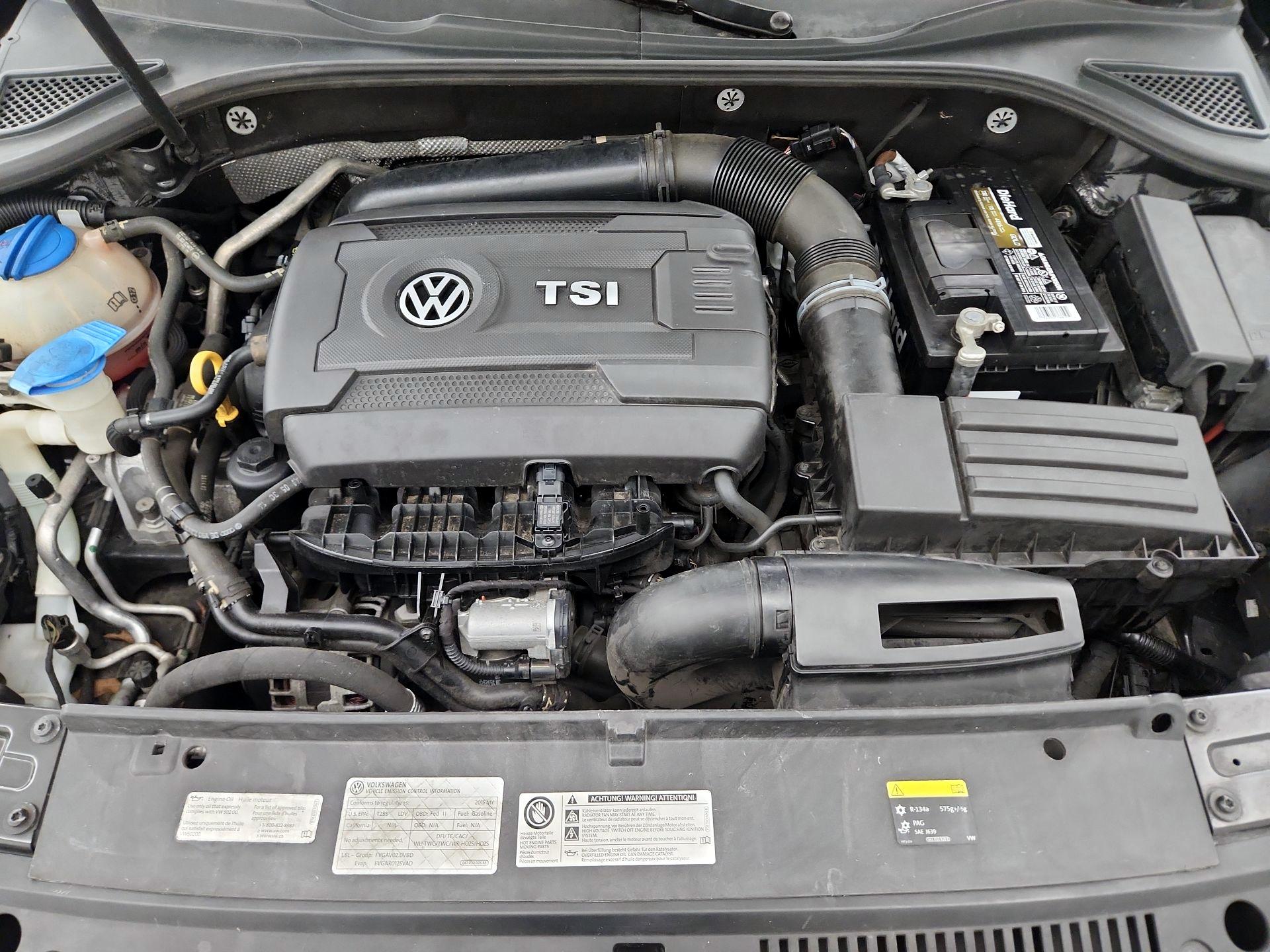 Thumbnail: 2015 Volkswagen Passat - 19