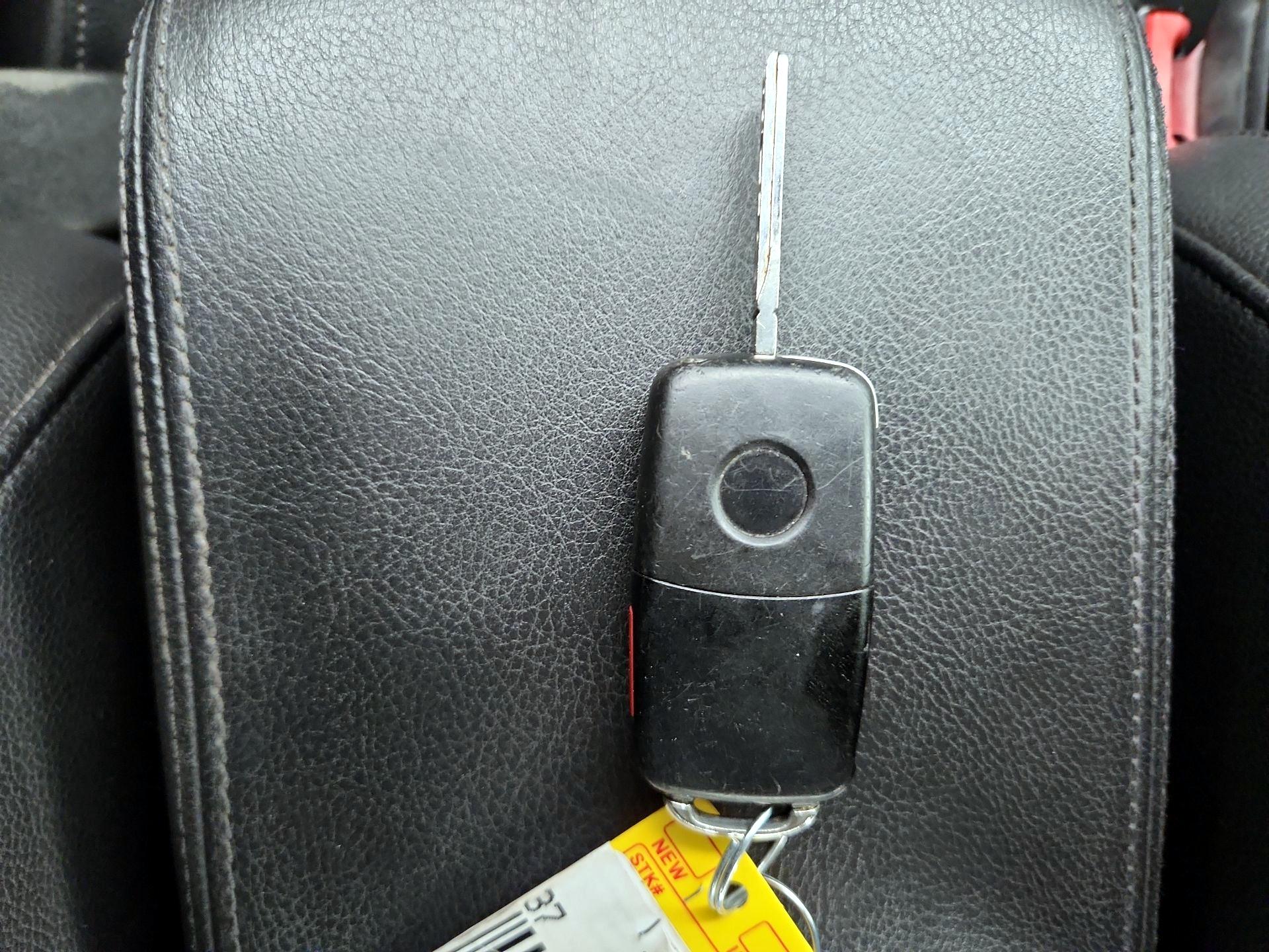 Thumbnail: 2015 Volkswagen Passat - 20