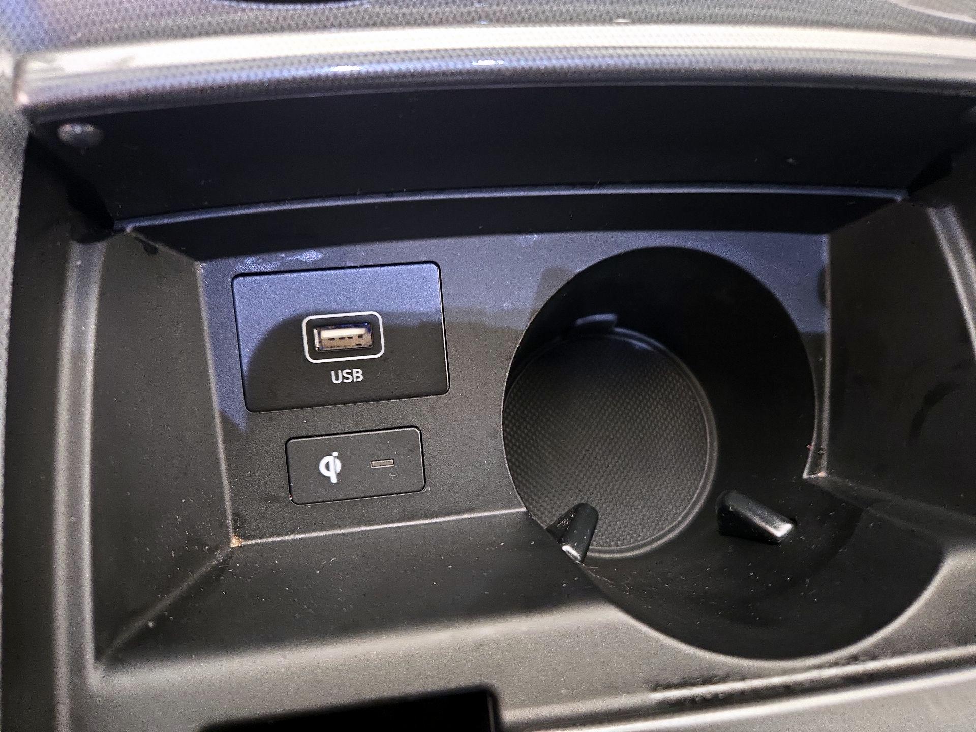 Thumbnail: 2023 Hyundai Santa Fe - 19