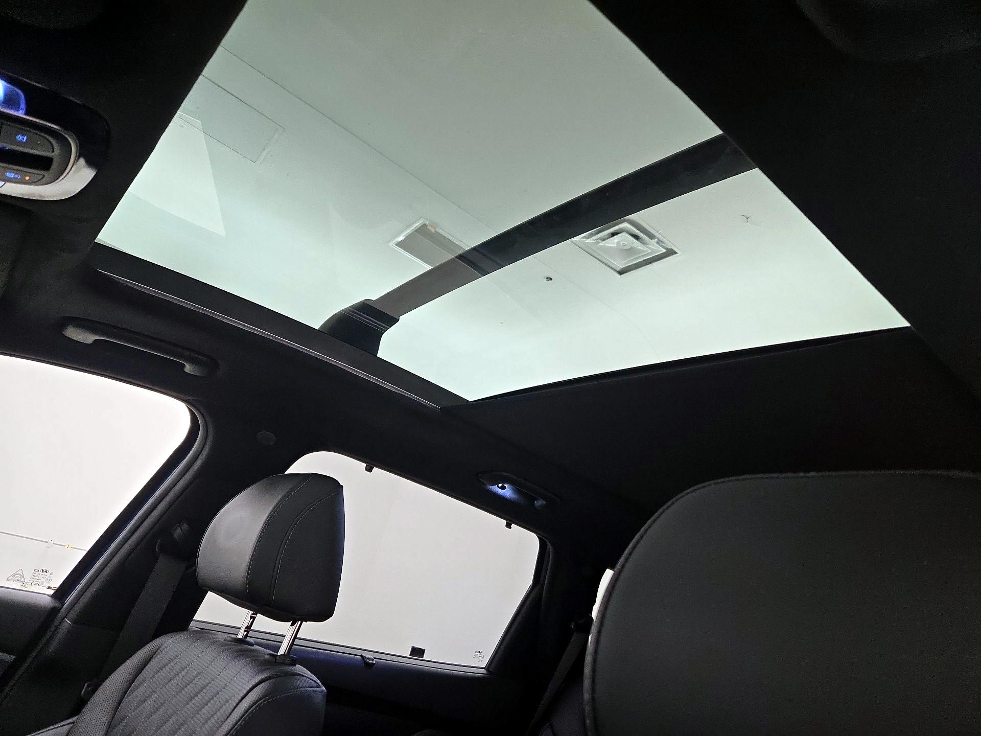 Thumbnail: 2023 Hyundai Santa Fe - 20