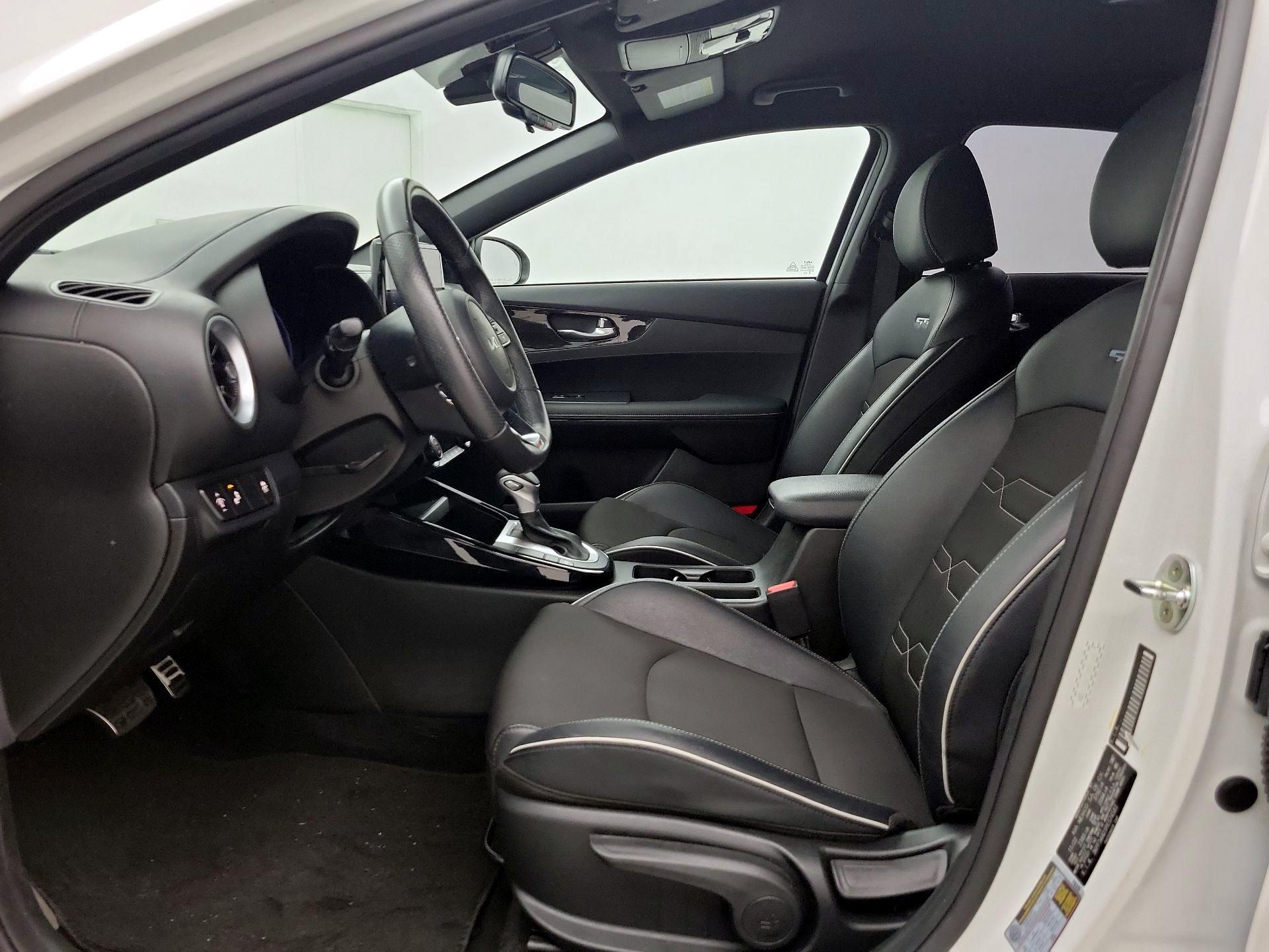 Thumbnail: 2023 Kia Forte - 11