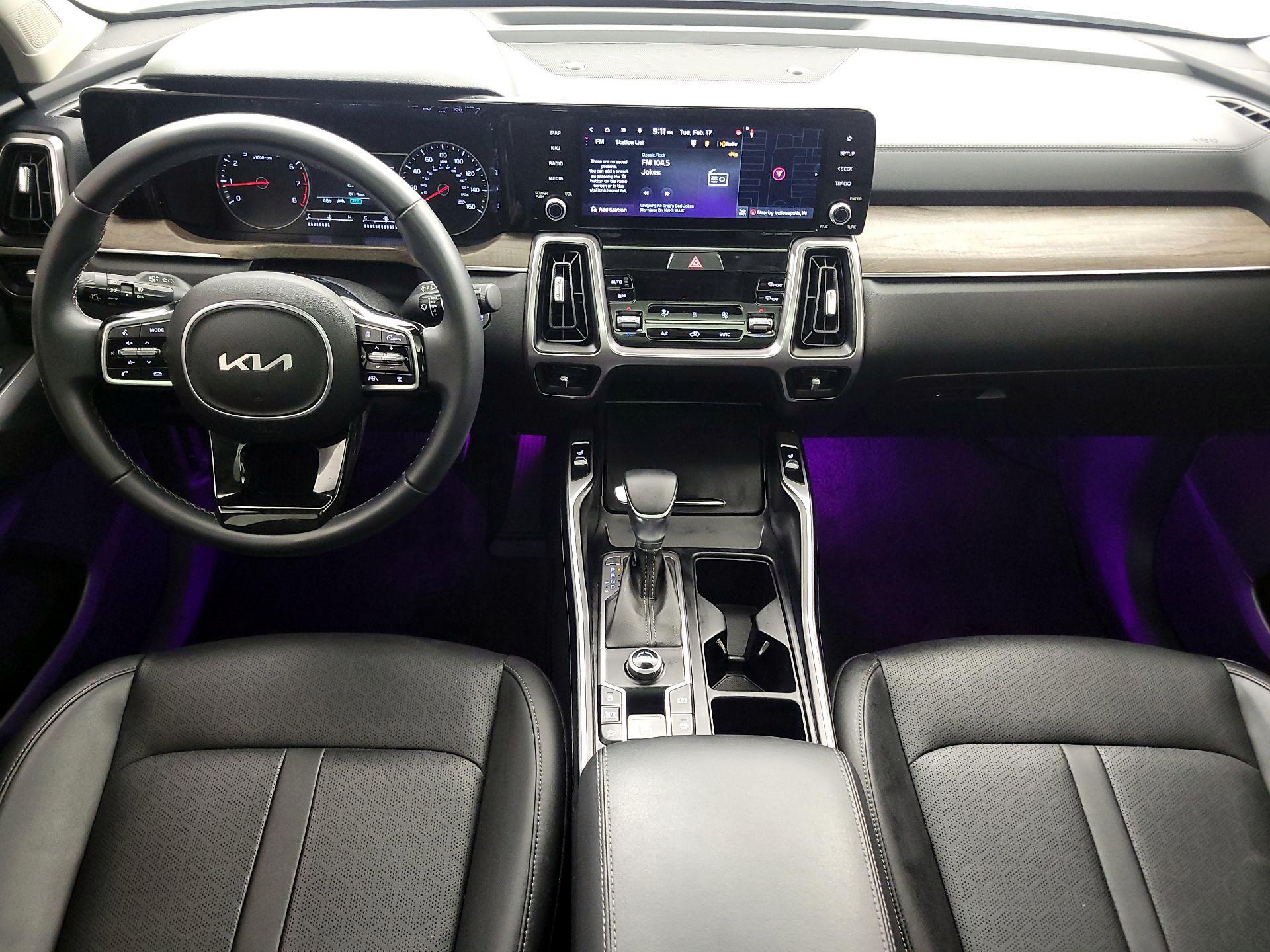 Thumbnail: 2023 Kia Sorento - 9