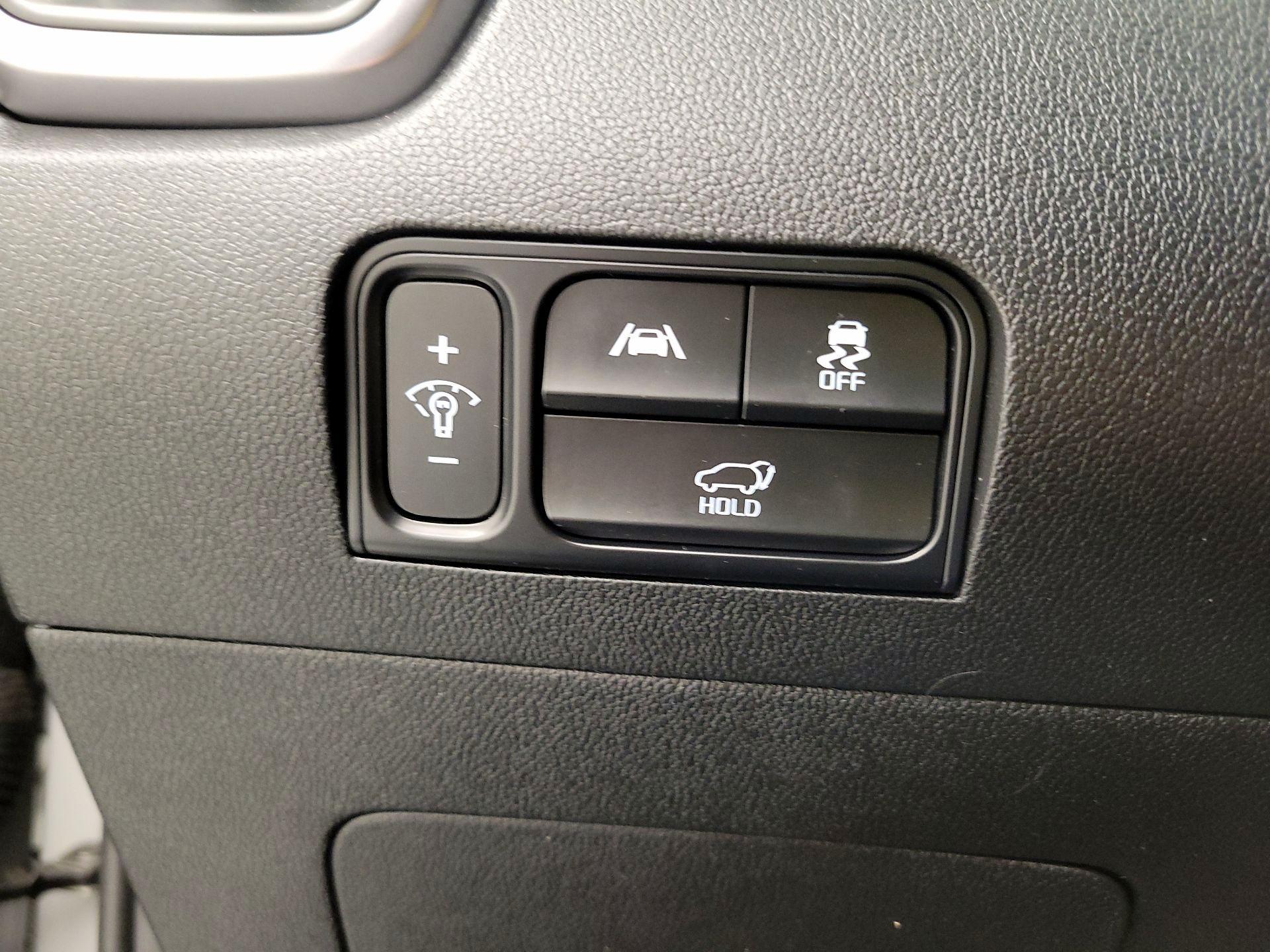 Thumbnail: 2023 Kia Sorento - 13