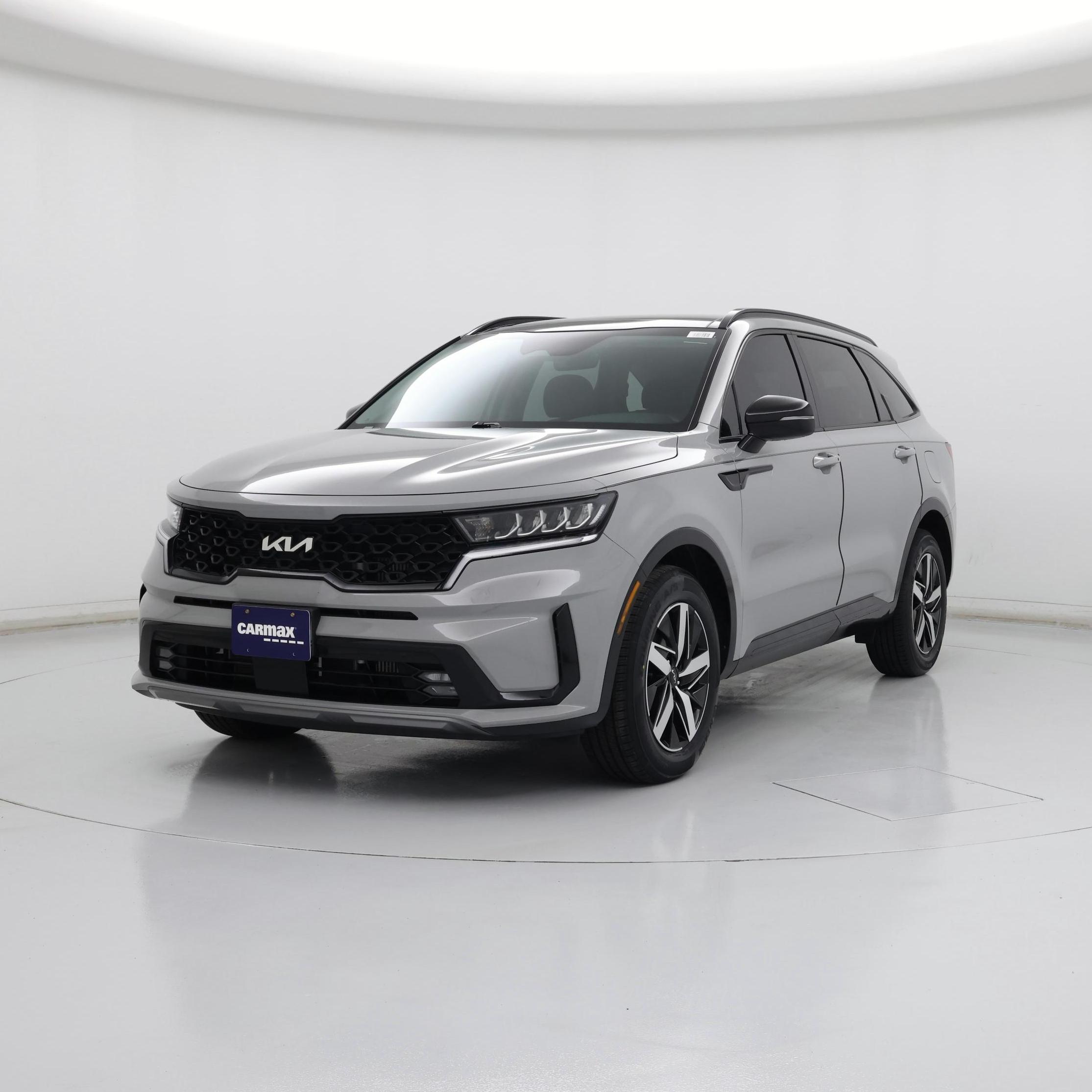 Thumbnail: 2023 Kia Sorento - 4