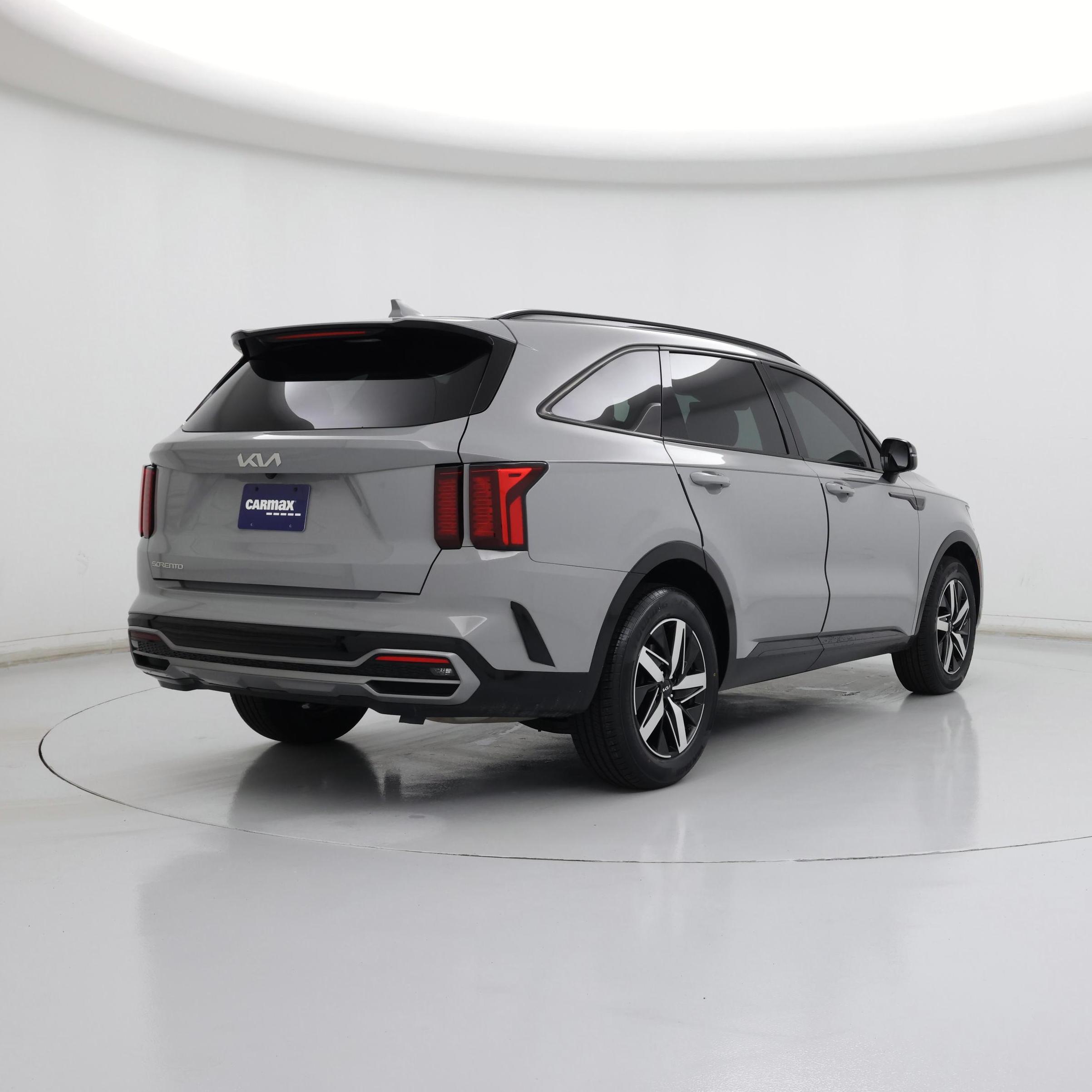 Thumbnail: 2023 Kia Sorento - 8