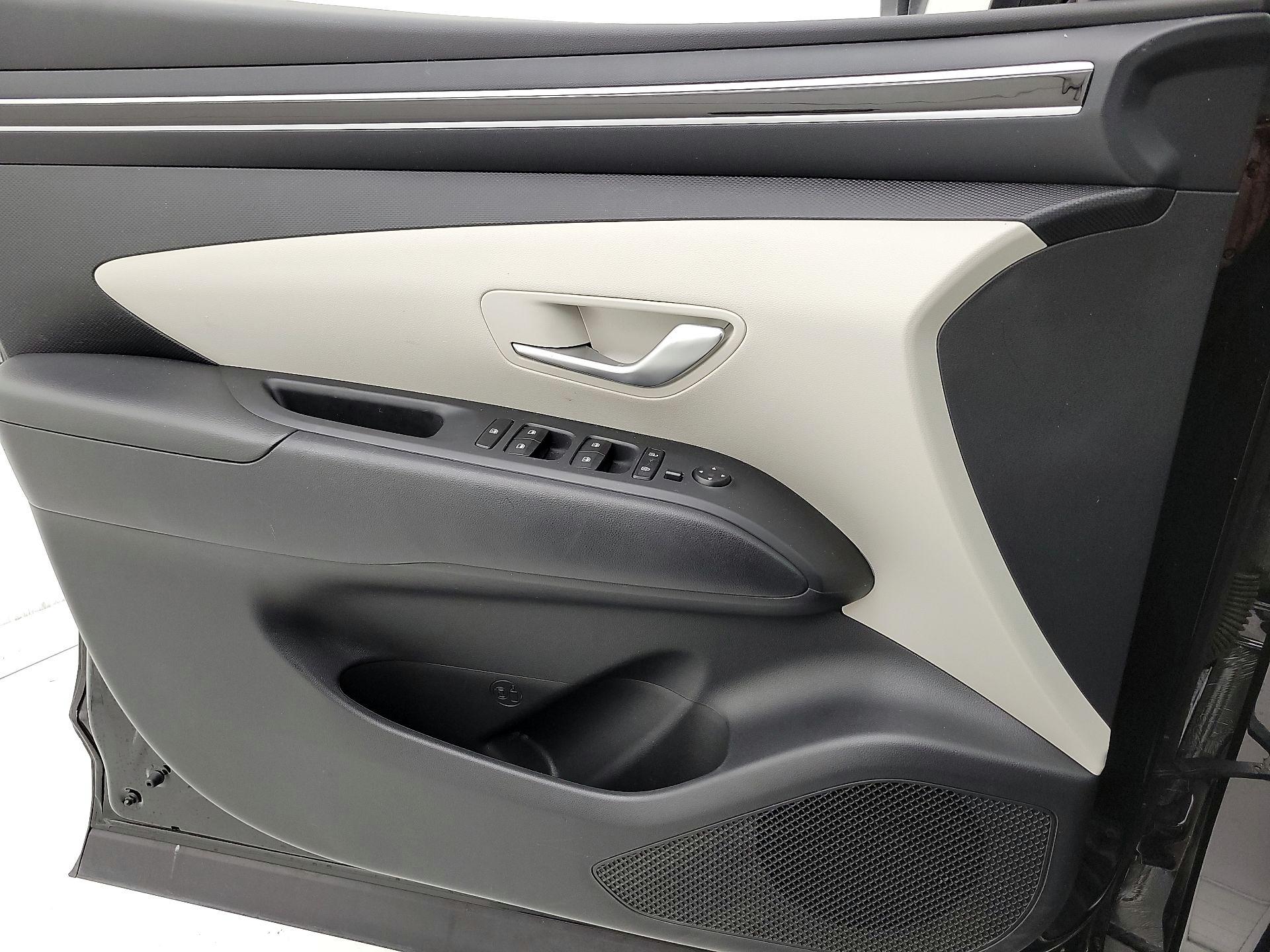 Thumbnail: 2023 Hyundai Tucson - 12