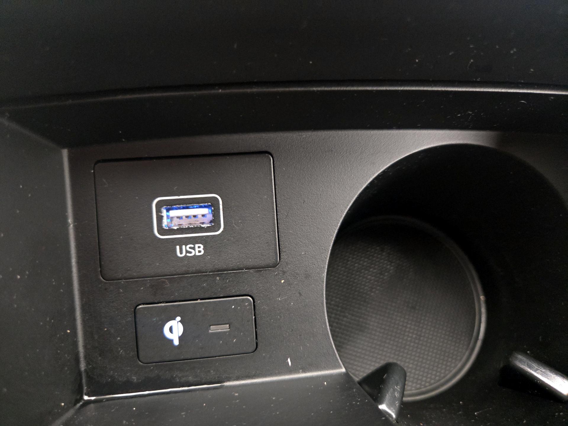 Thumbnail: 2023 Hyundai Santa Fe - 18