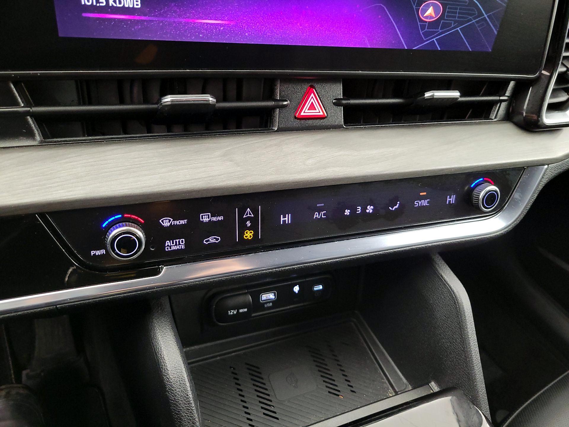 Thumbnail: 2023 Kia Sportage - 17