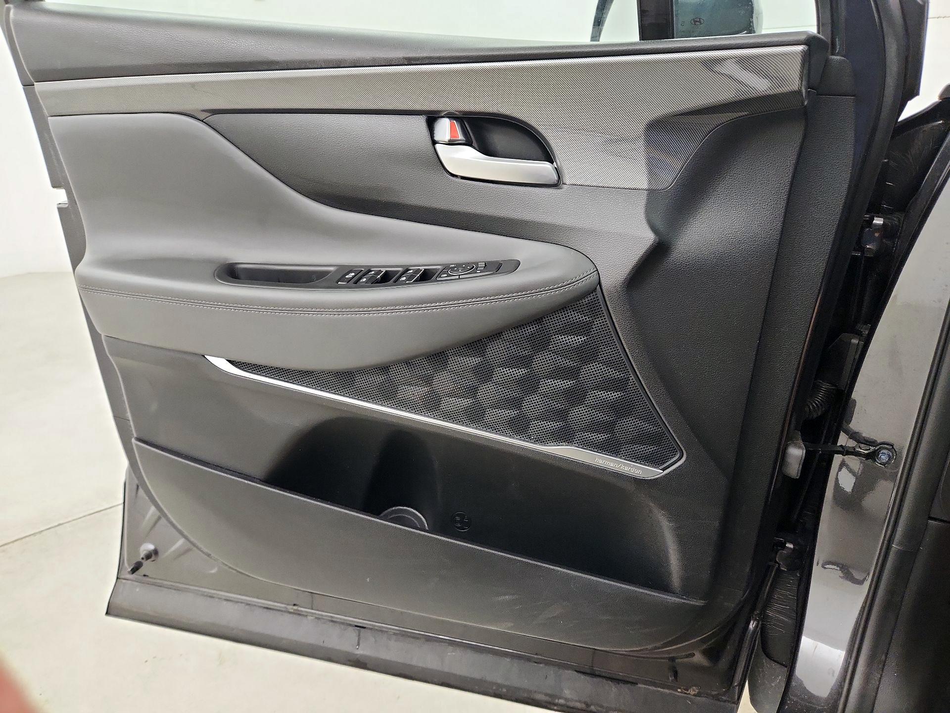 Thumbnail: 2022 Hyundai Santa Fe - 12