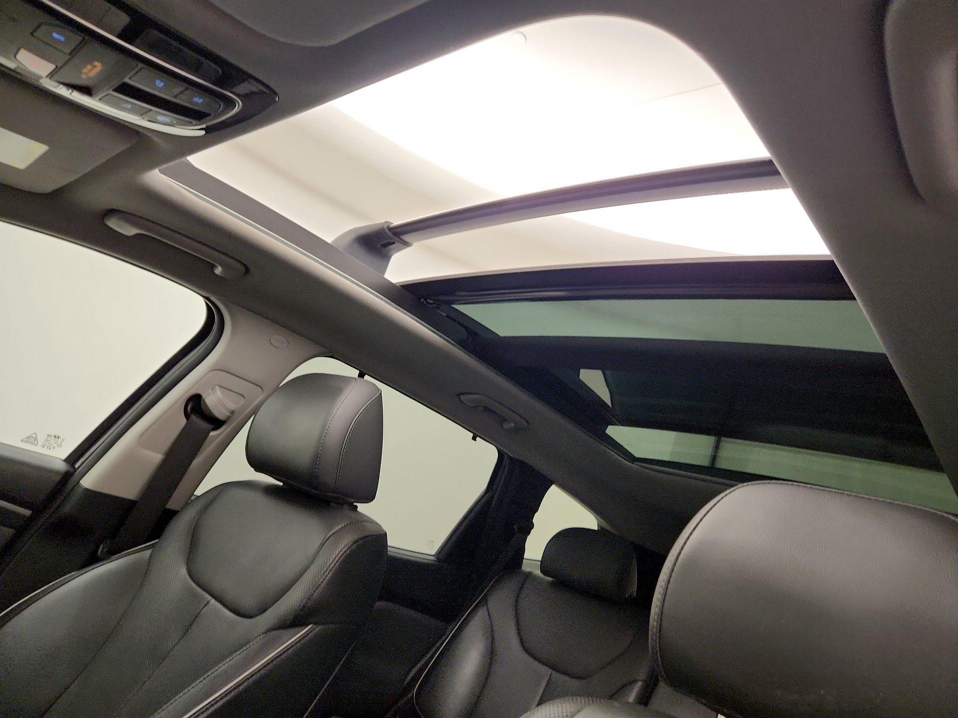 Thumbnail: 2022 Hyundai Santa Fe - 20