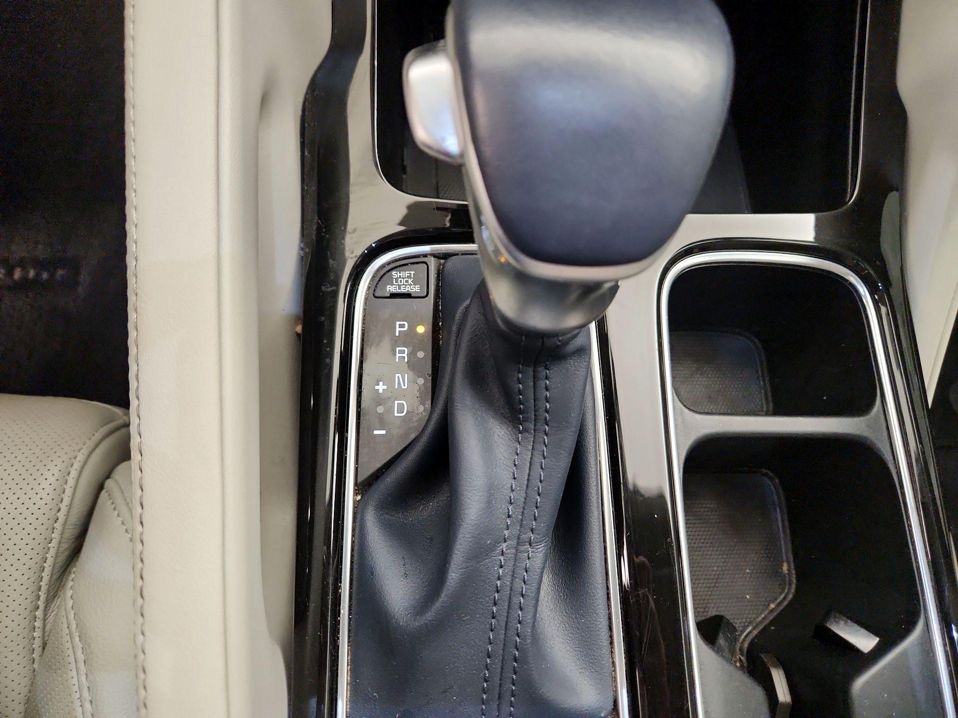 Thumbnail: 2023 Kia Telluride - 18