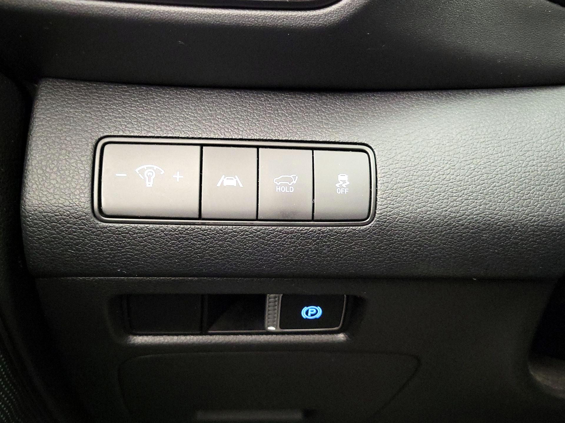 Thumbnail: 2023 Hyundai Santa Fe - 13