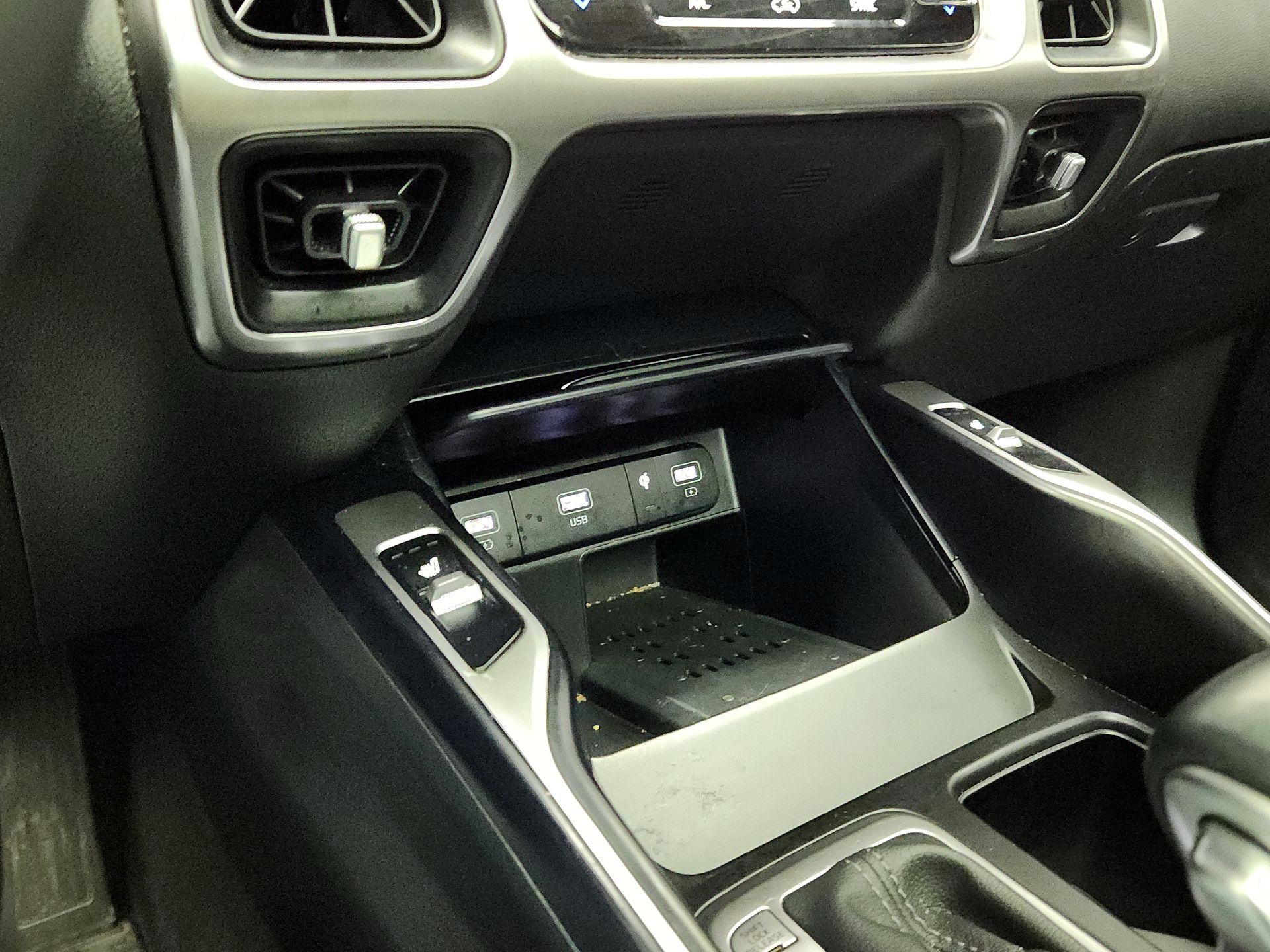 Thumbnail: 2023 Kia Sorento - 19