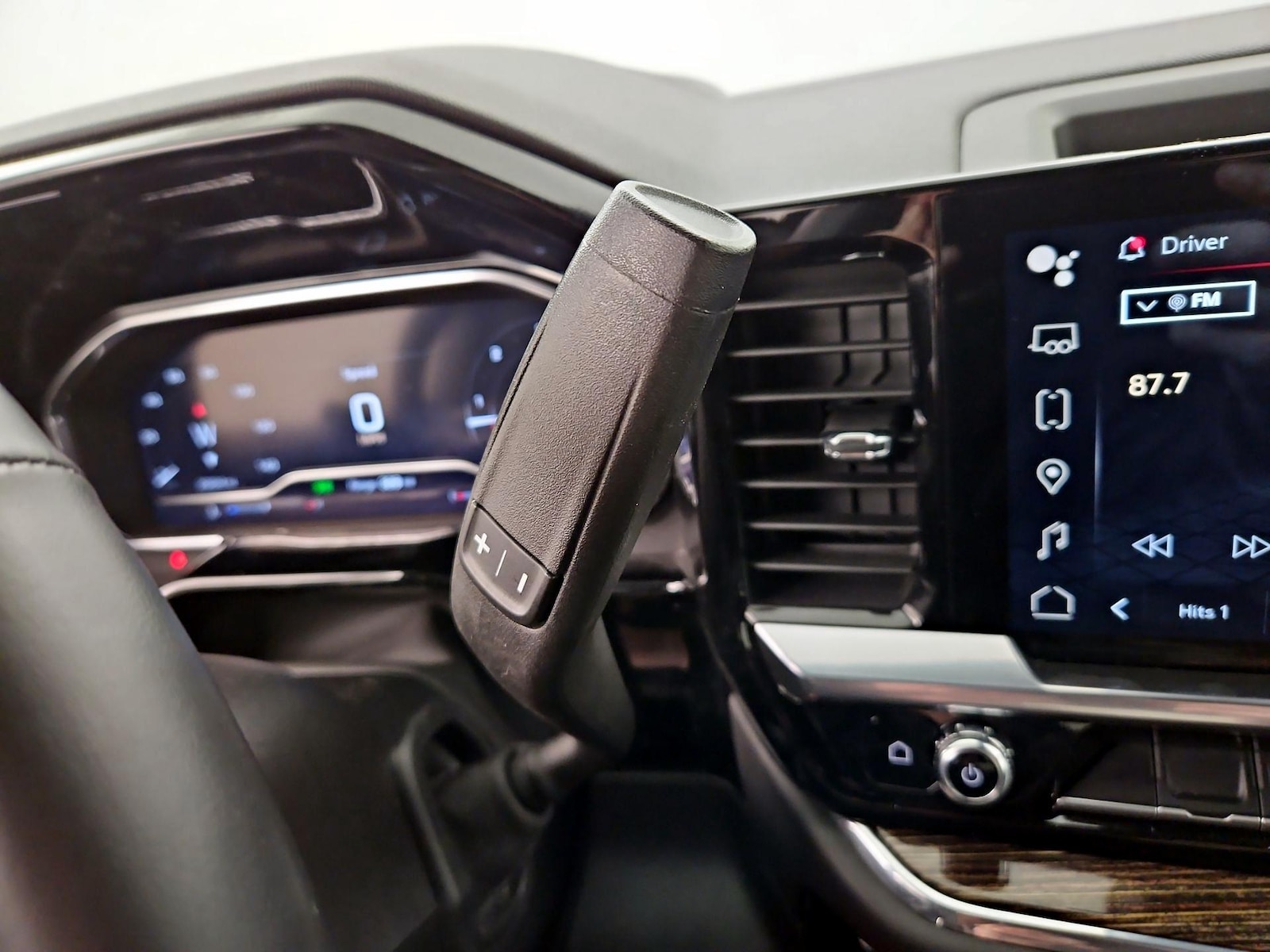 2023 GMC Sierra 1500 SLE - Photo 18
