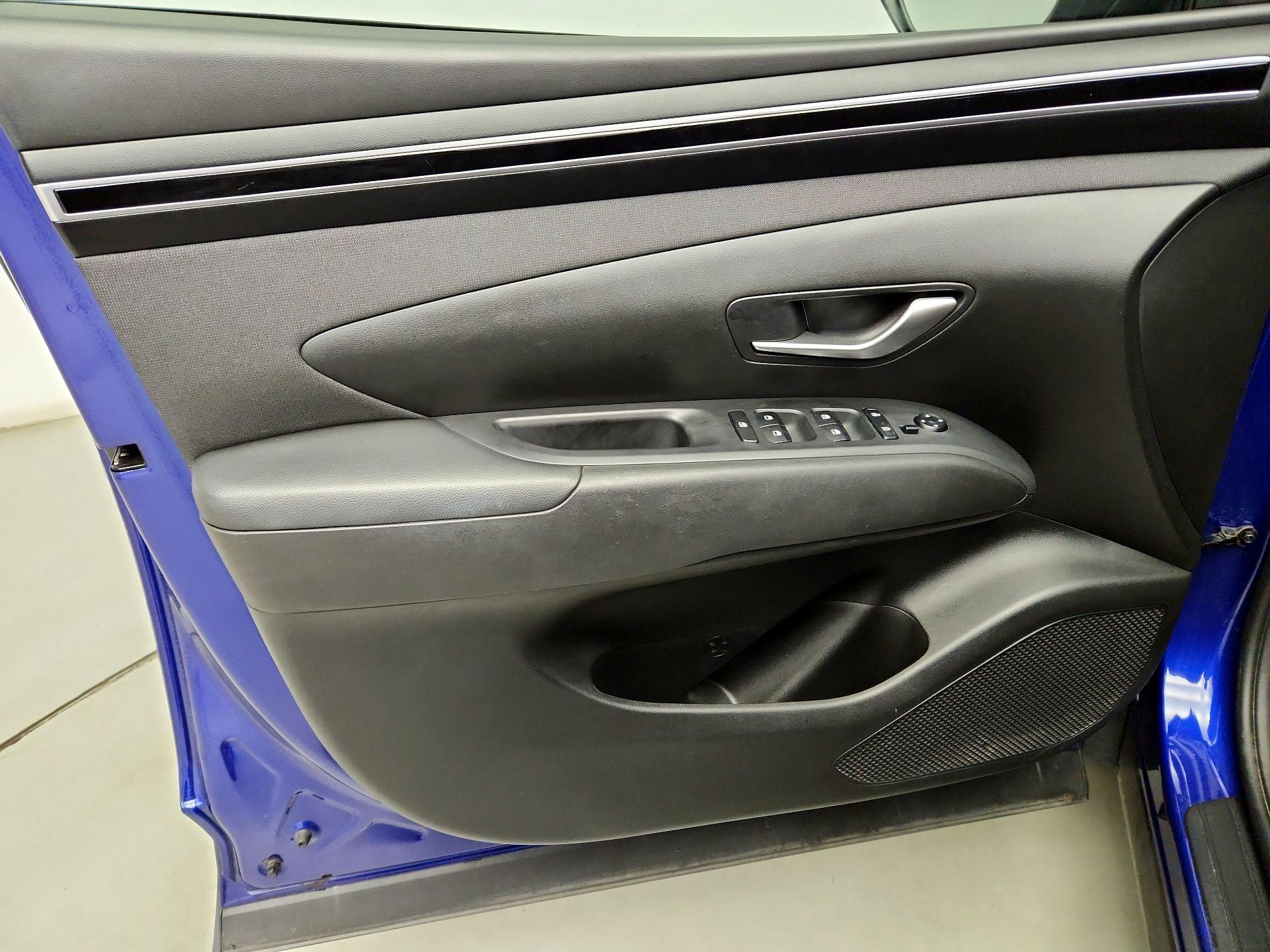 Thumbnail: 2023 Hyundai Tucson - 12