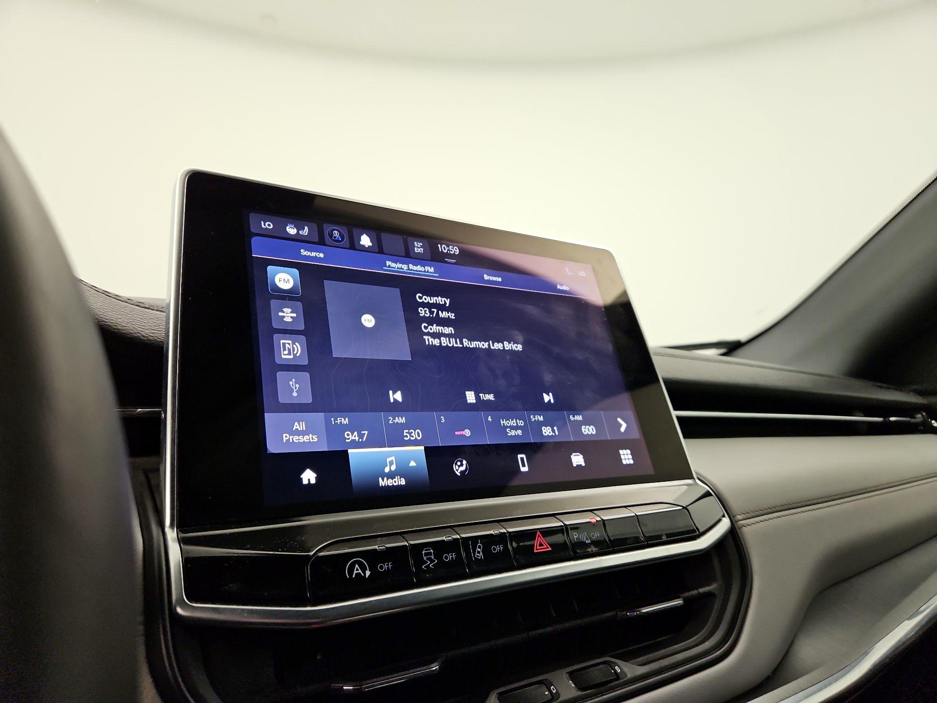 Thumbnail: 2023 Jeep Compass - 15