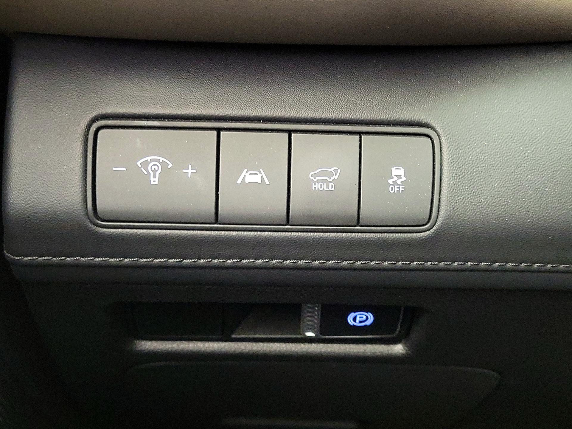 Thumbnail: 2023 Hyundai Santa Fe - 13