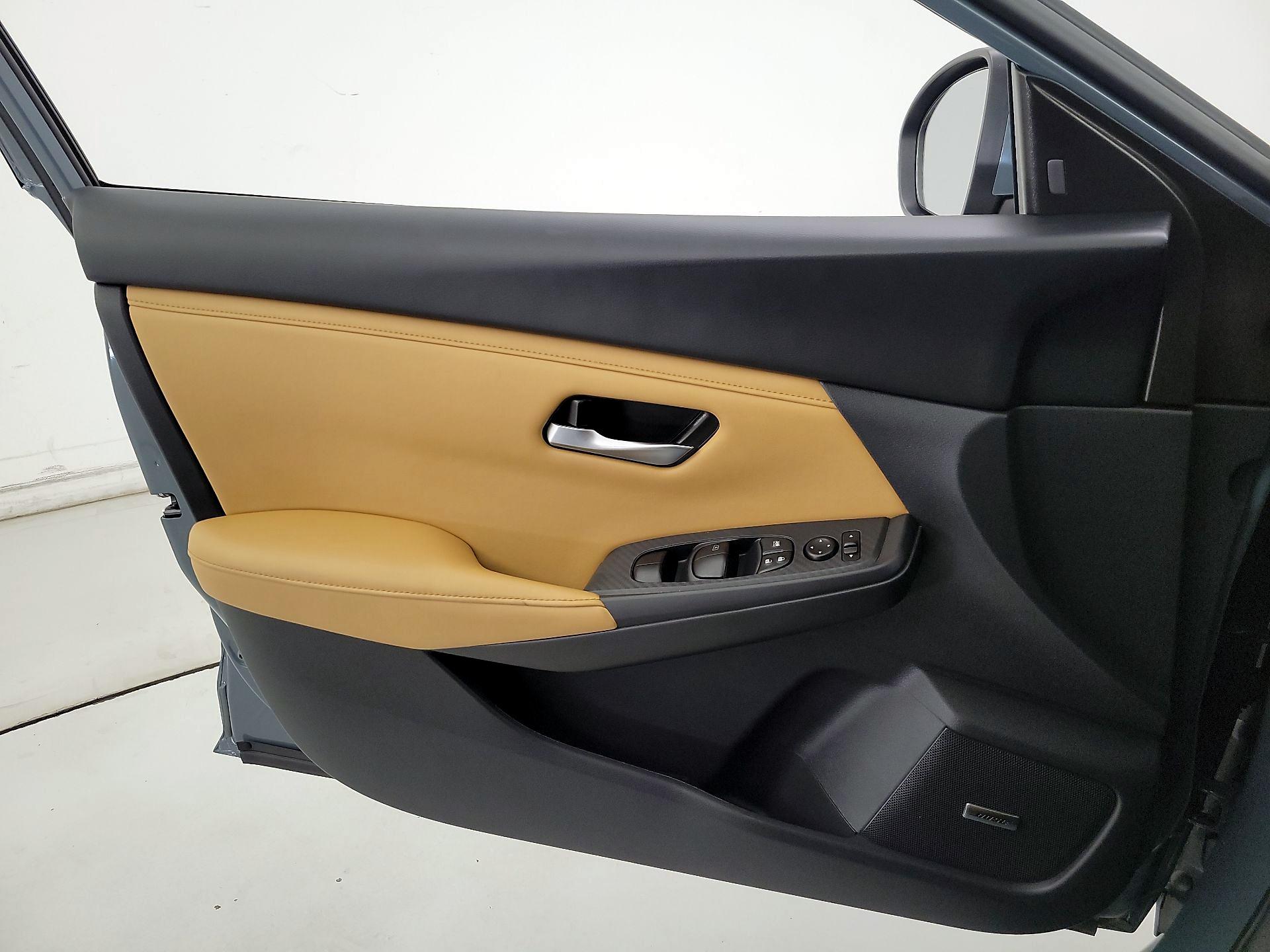 Thumbnail: 2025 Nissan Sentra - 12