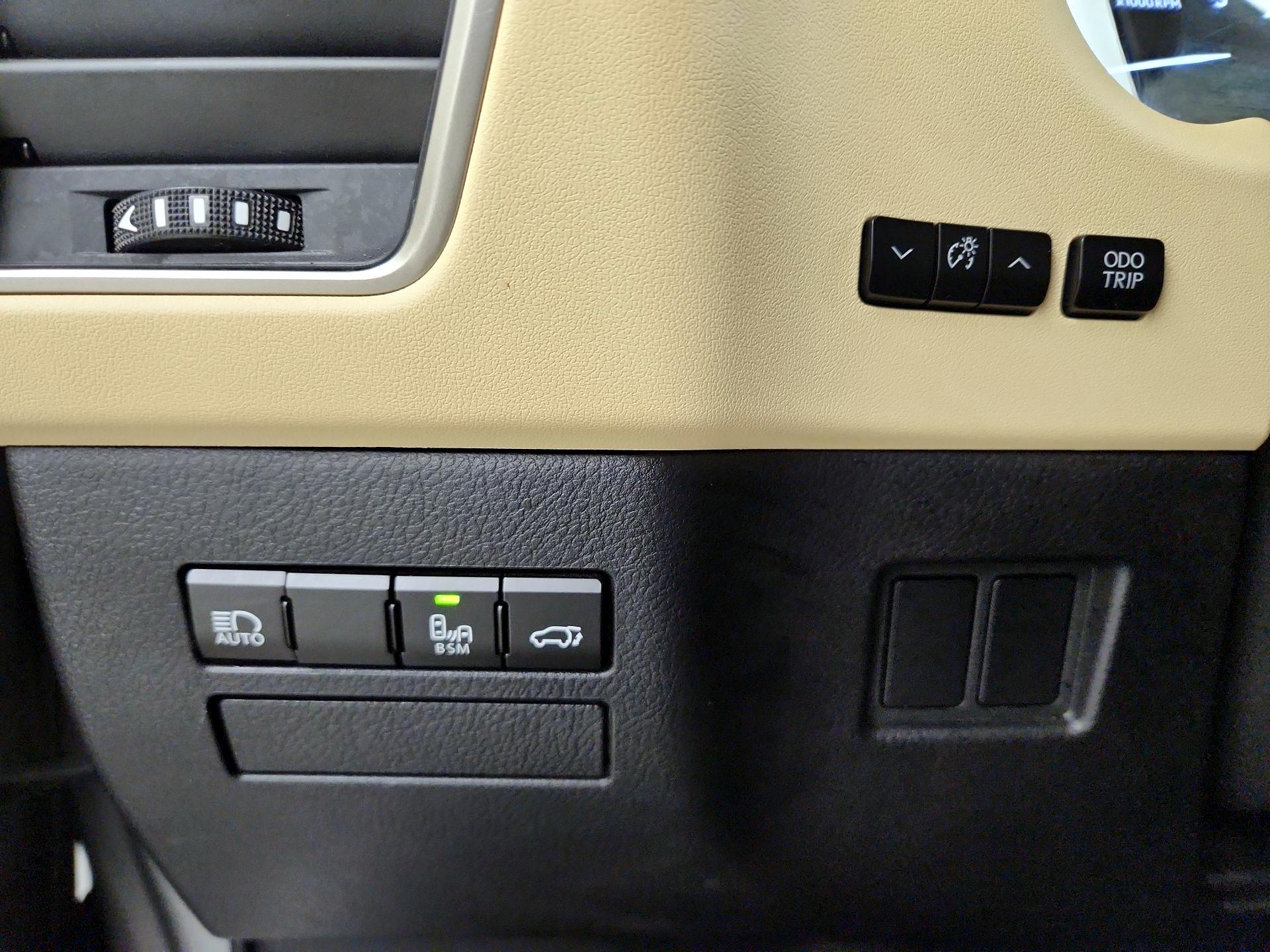 Thumbnail: 2021 Lexus NX - 13