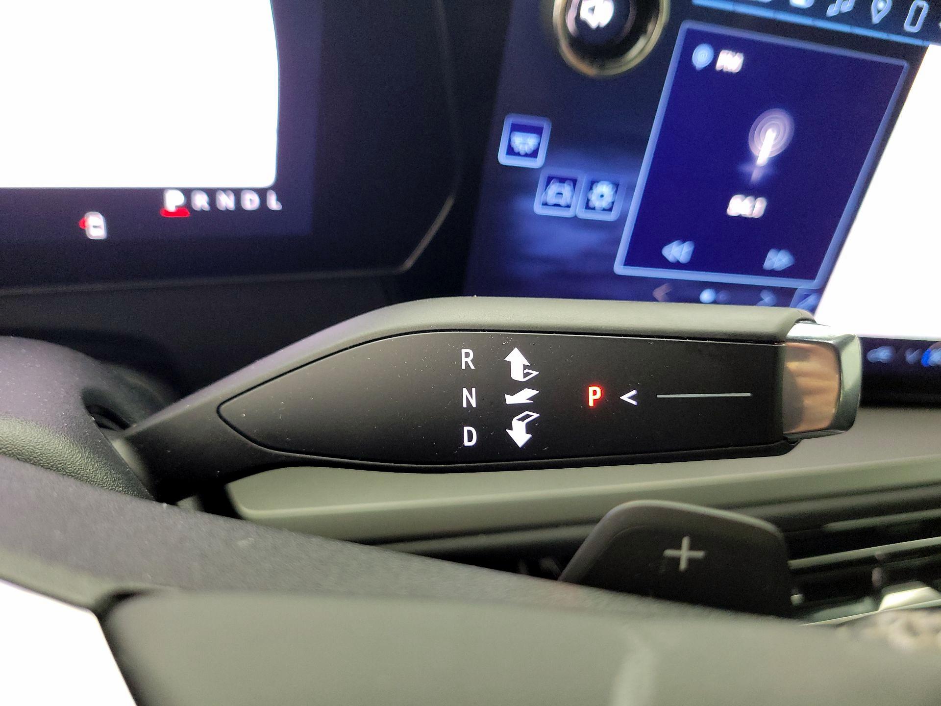 Thumbnail: 2025 Chevrolet Traverse - 18