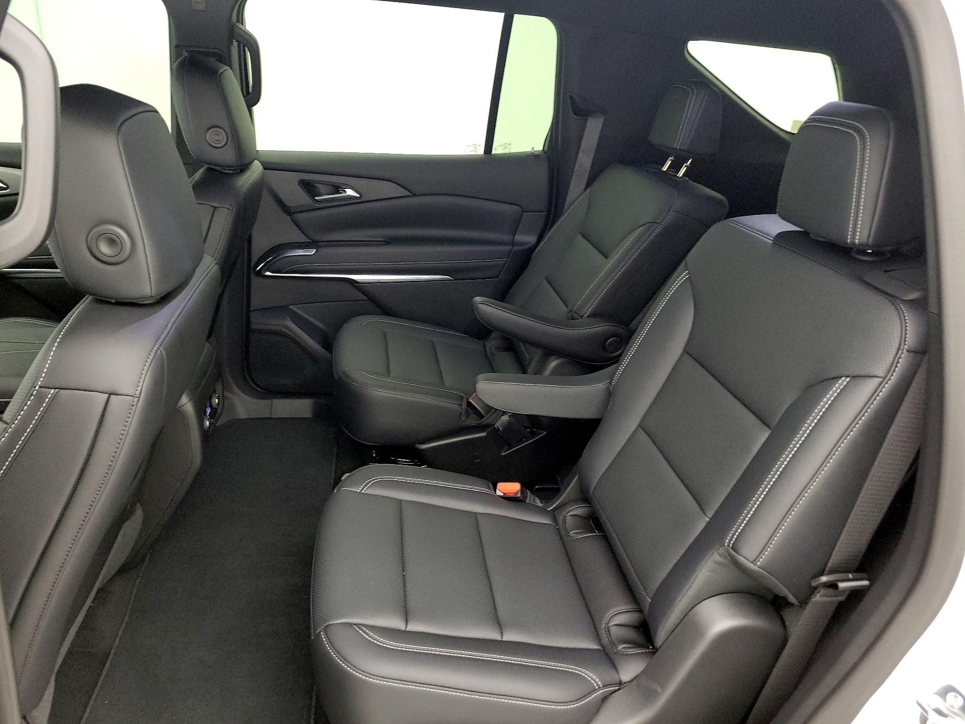 Thumbnail: 2025 Chevrolet Traverse - 20