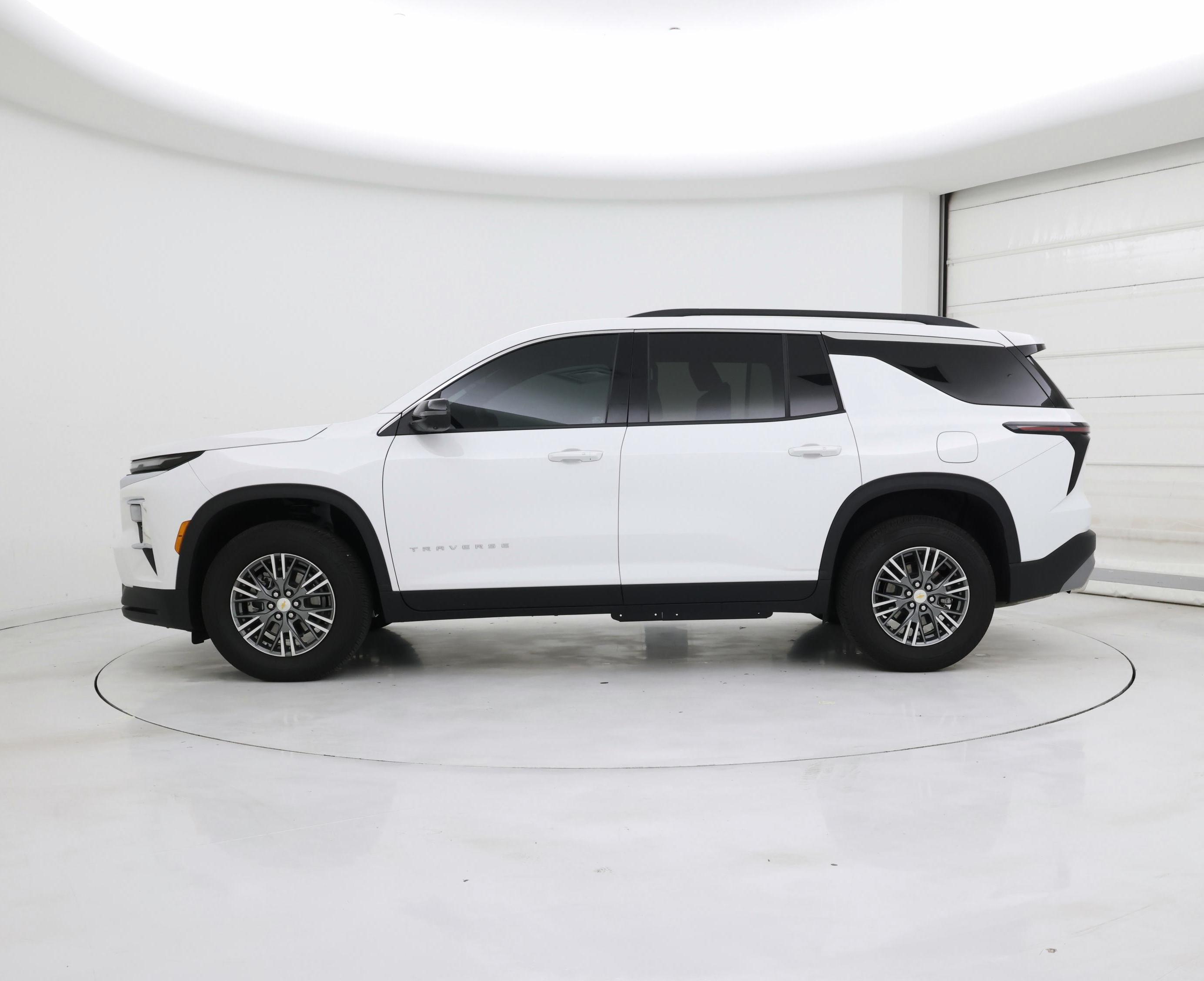 Thumbnail: 2025 Chevrolet Traverse - 3