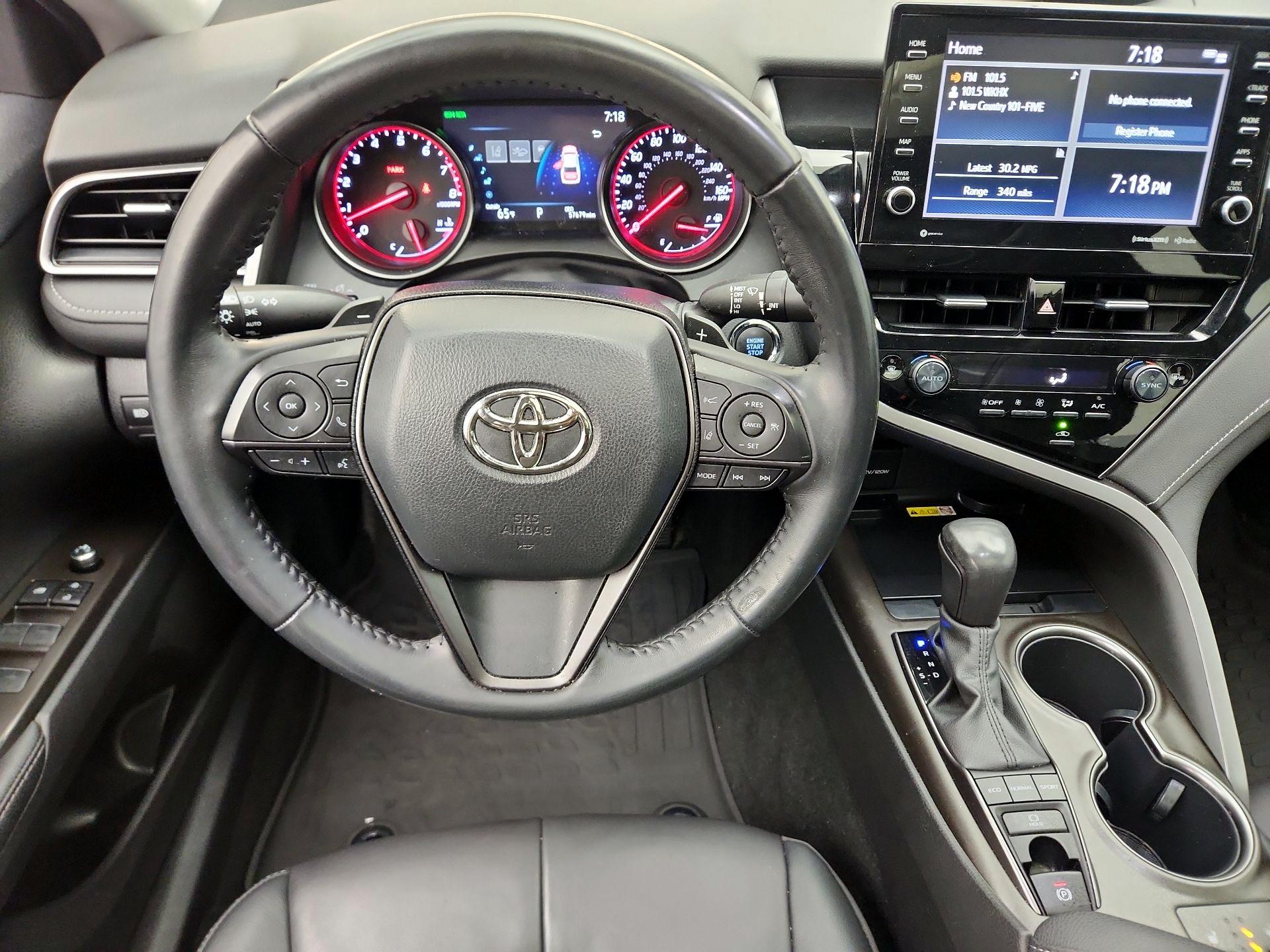 Thumbnail: 2022 Toyota Camry - 10