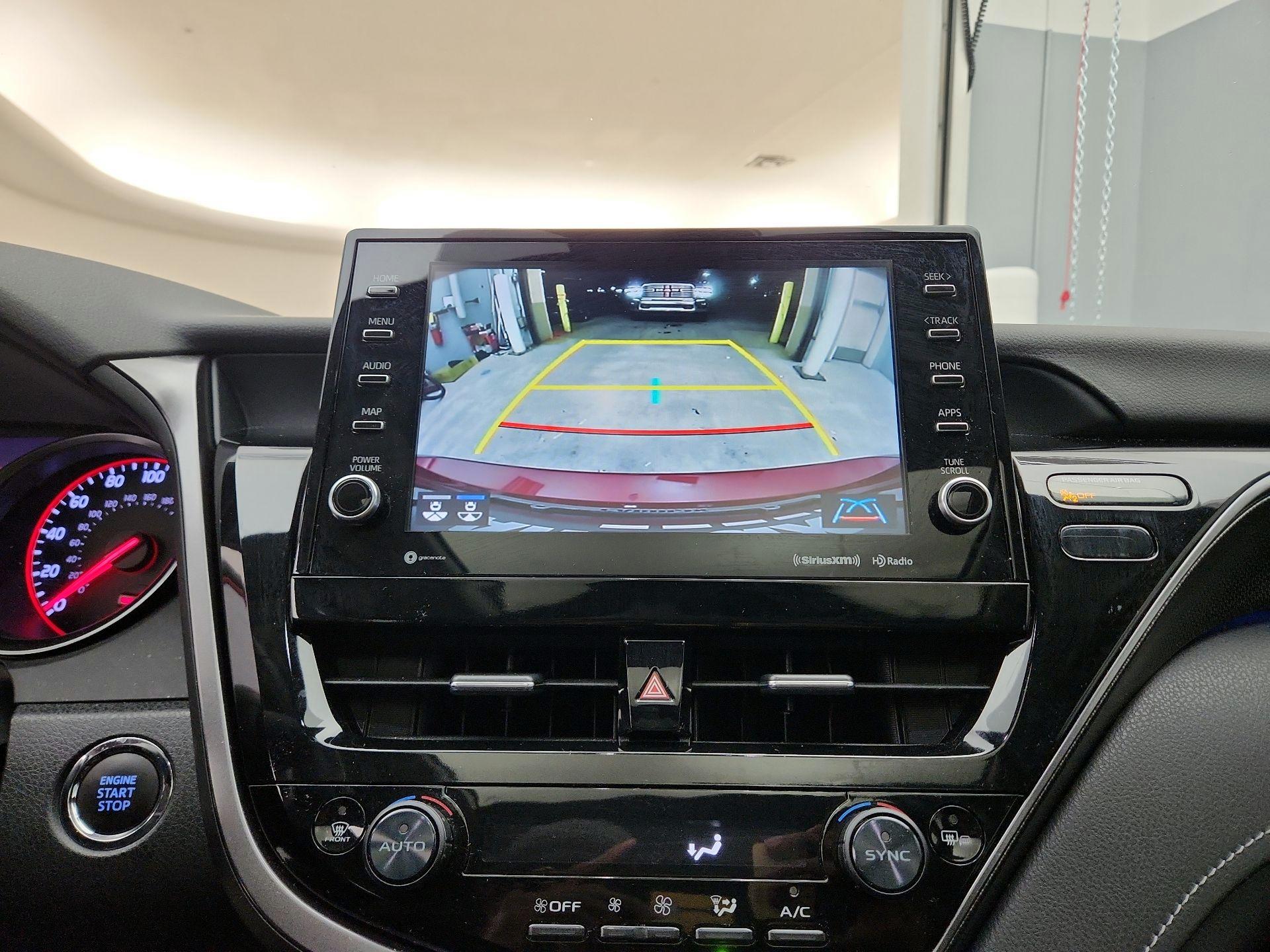 Thumbnail: 2022 Toyota Camry - 14