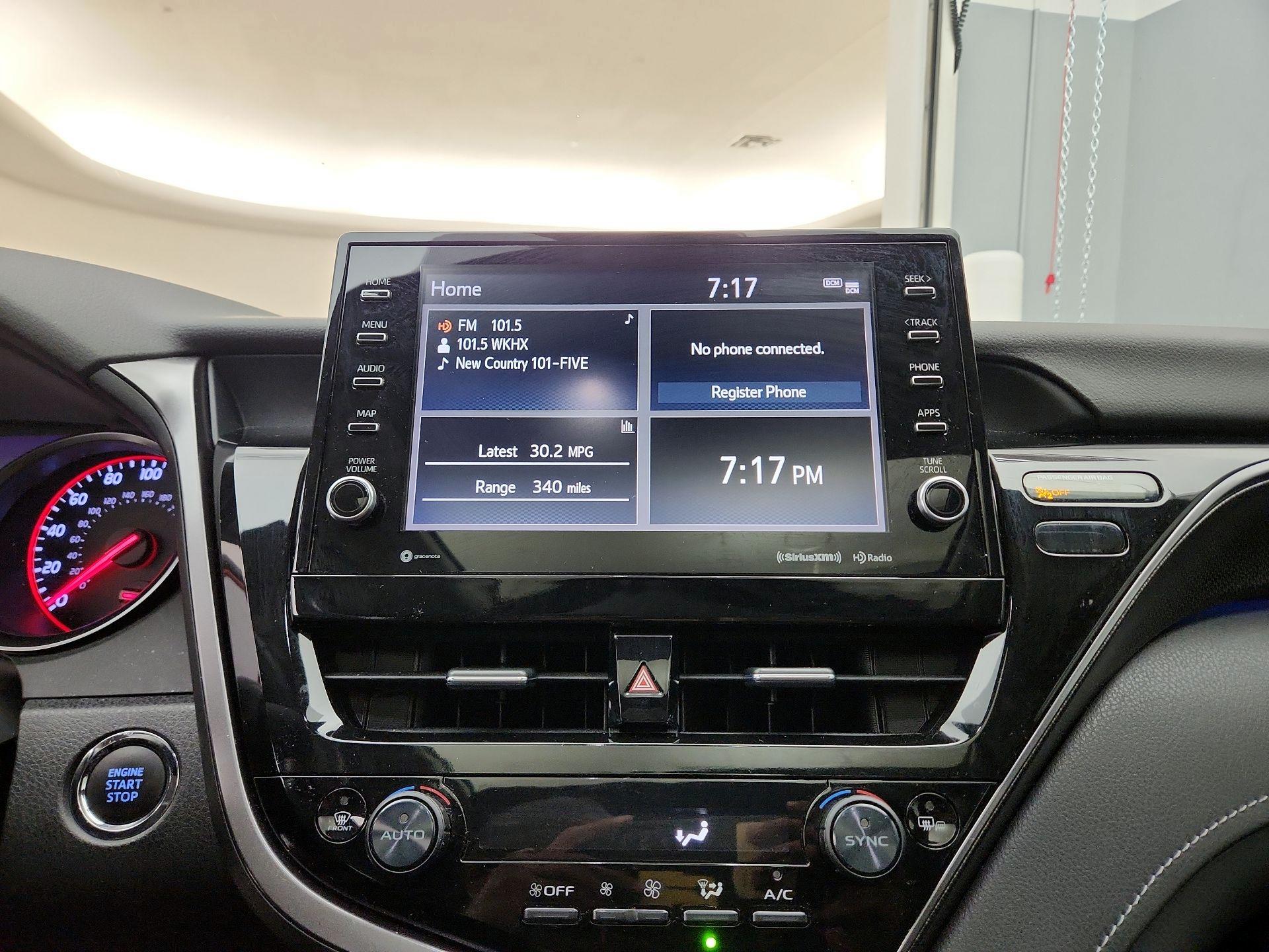 Thumbnail: 2022 Toyota Camry - 15