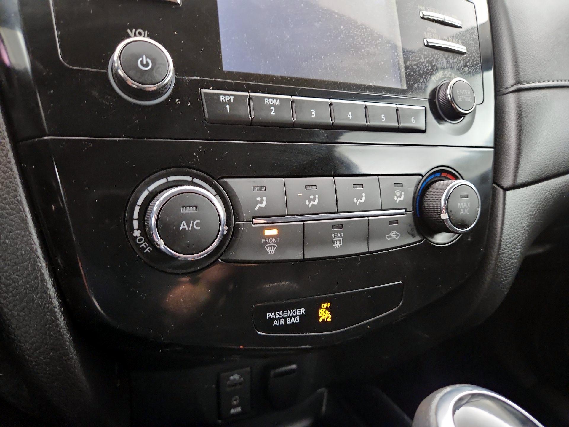 Thumbnail: 2017 Nissan Rogue - 16