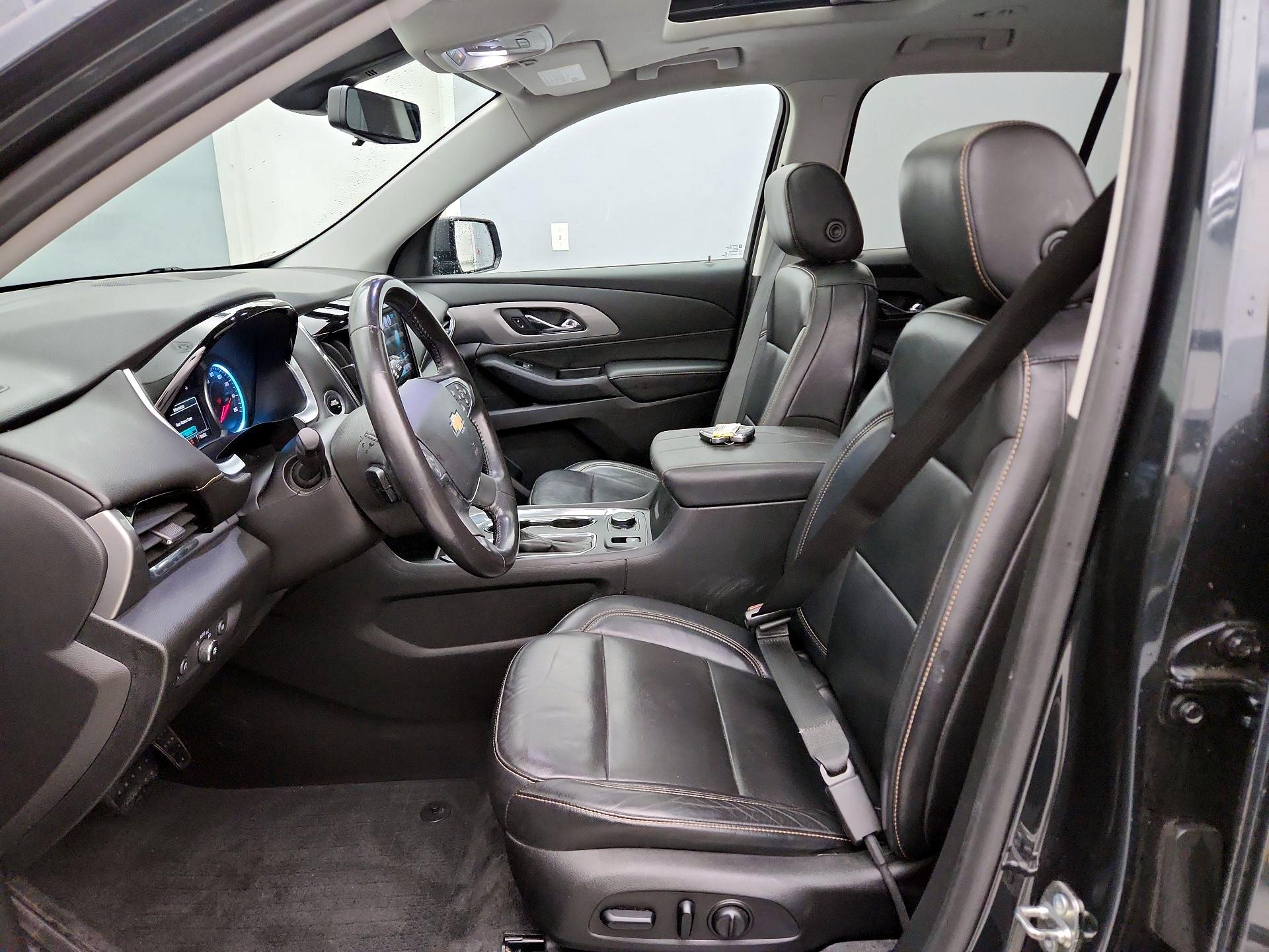 Thumbnail: 2018 Chevrolet Traverse - 11