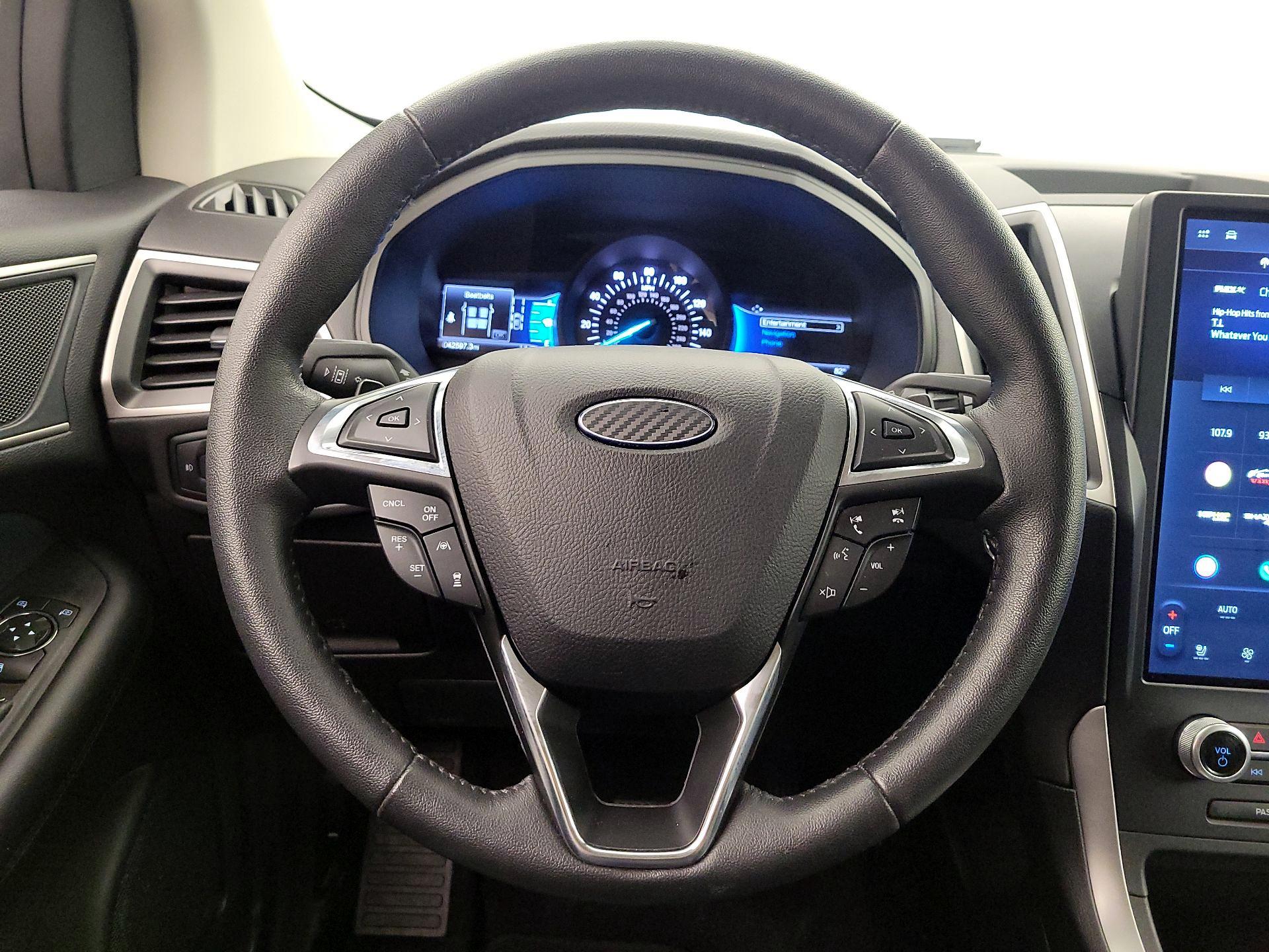 Thumbnail: 2022 Ford Edge - 10