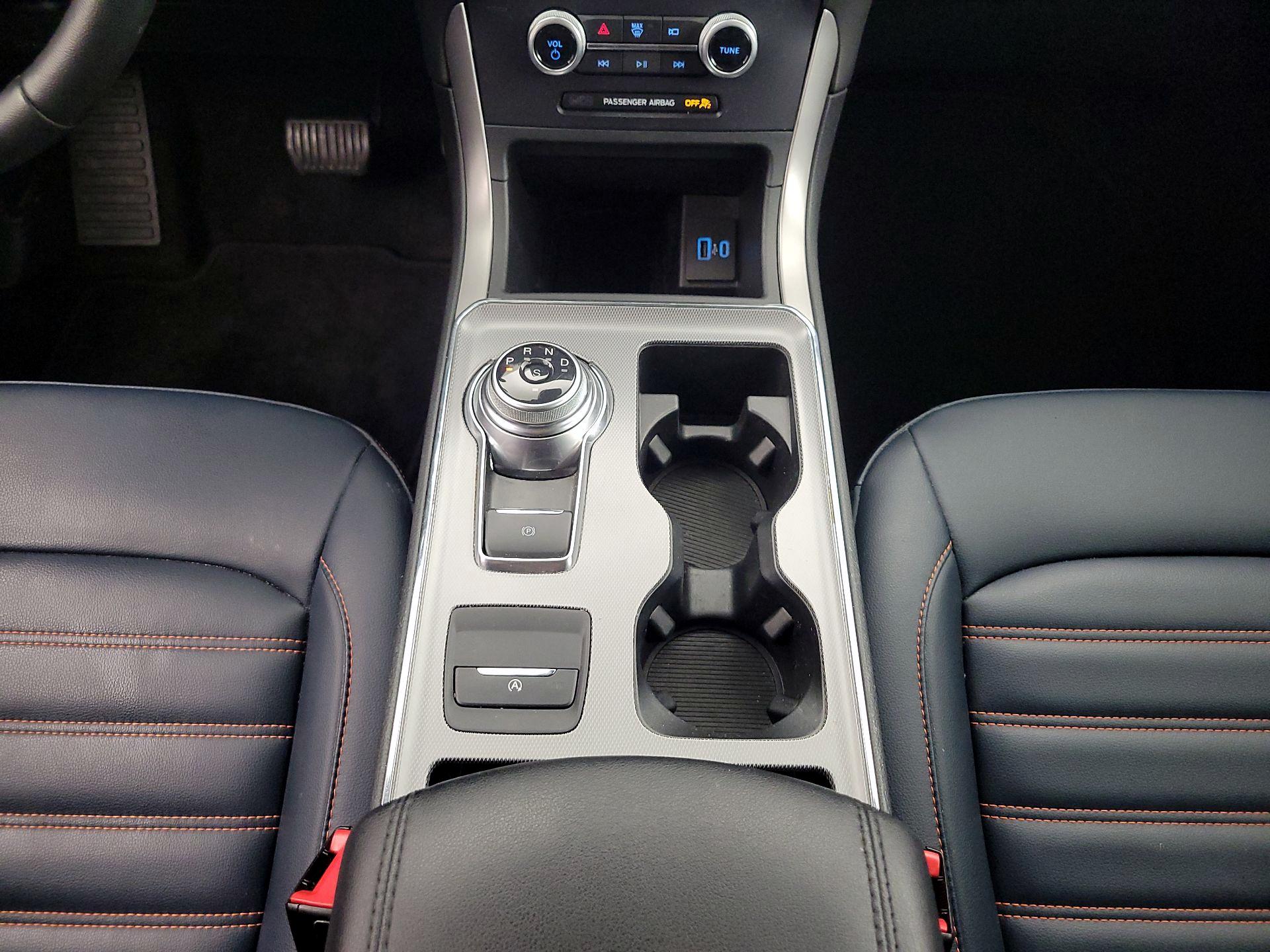 Thumbnail: 2022 Ford Edge - 18