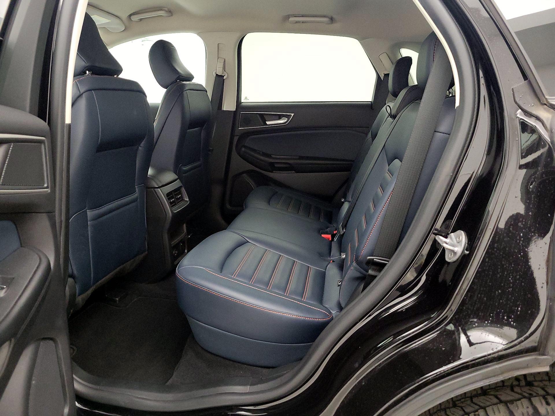 Thumbnail: 2022 Ford Edge - 20